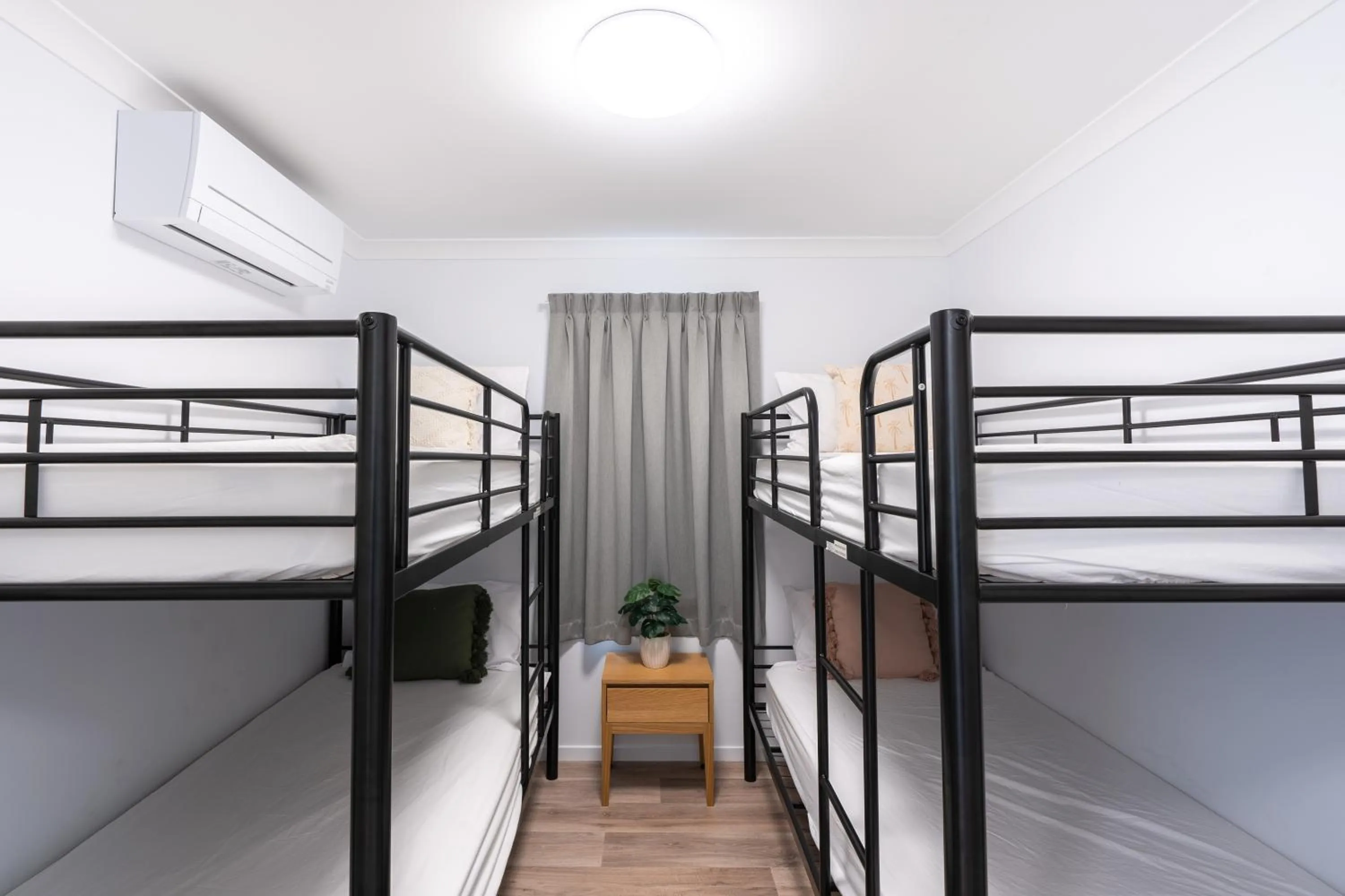 Bed in Tasman Holiday Parks - Rollingstone