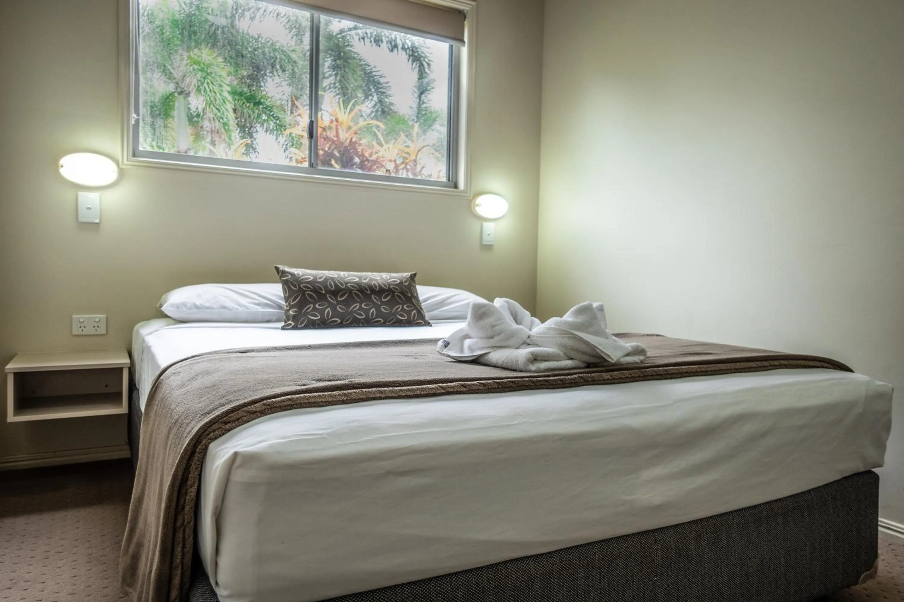 Bed in Tasman Holiday Parks - Rollingstone