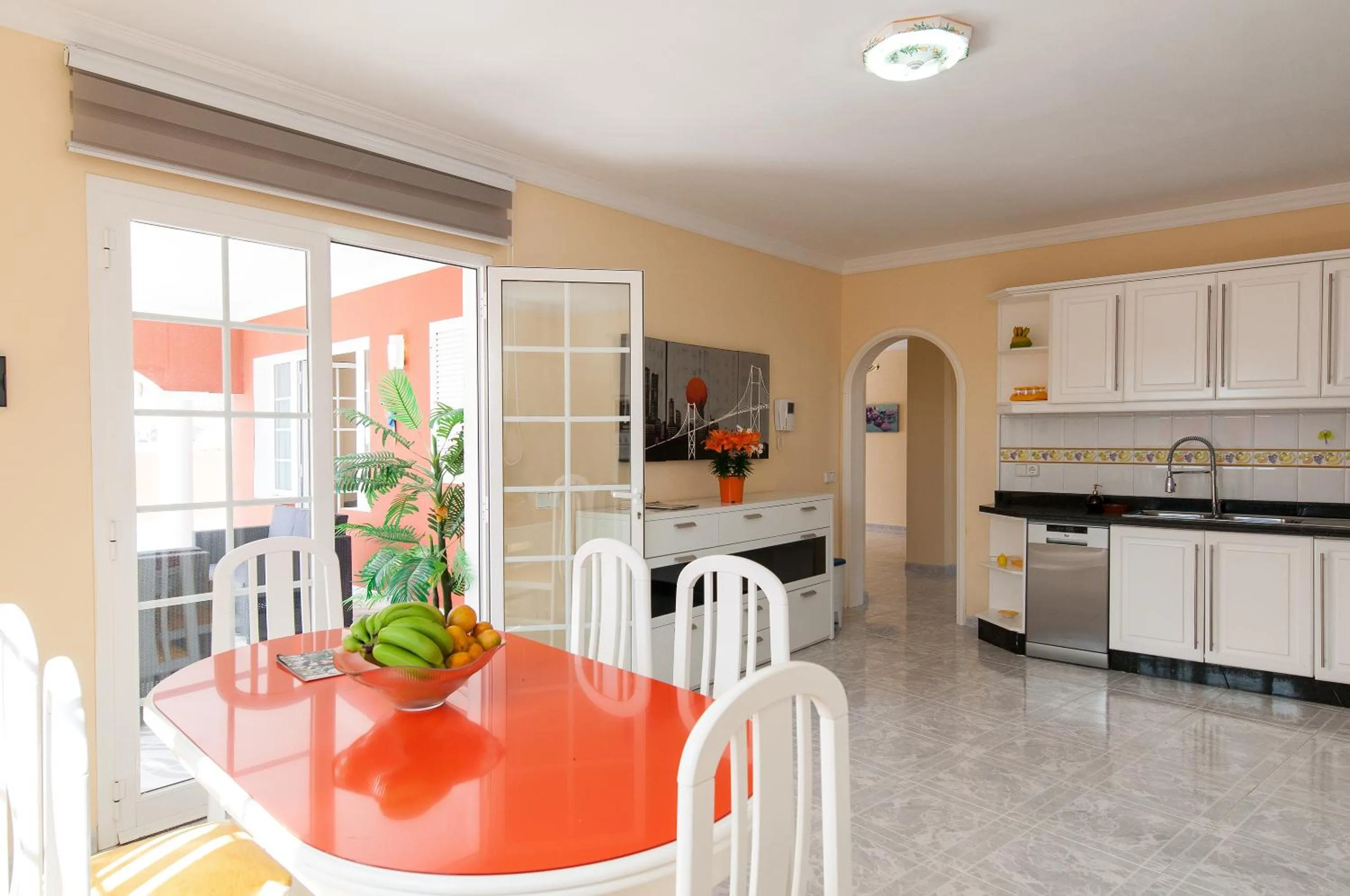 Kitchen or kitchenette in Sol y Mar El Salobre