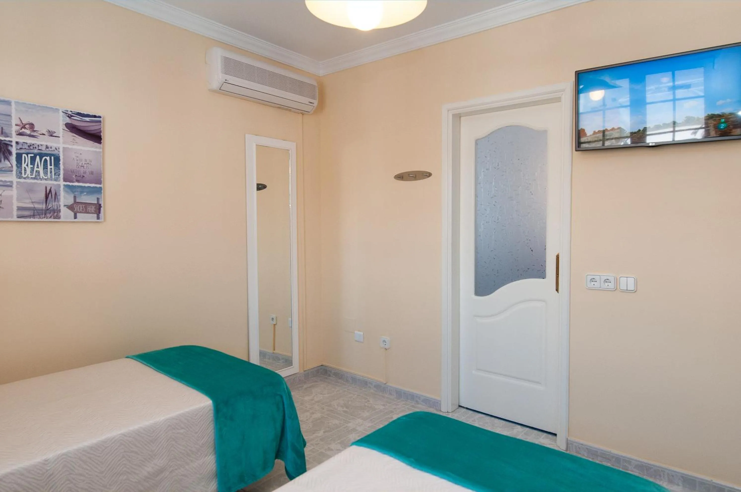 Bedroom, Bed in Sol y Mar El Salobre