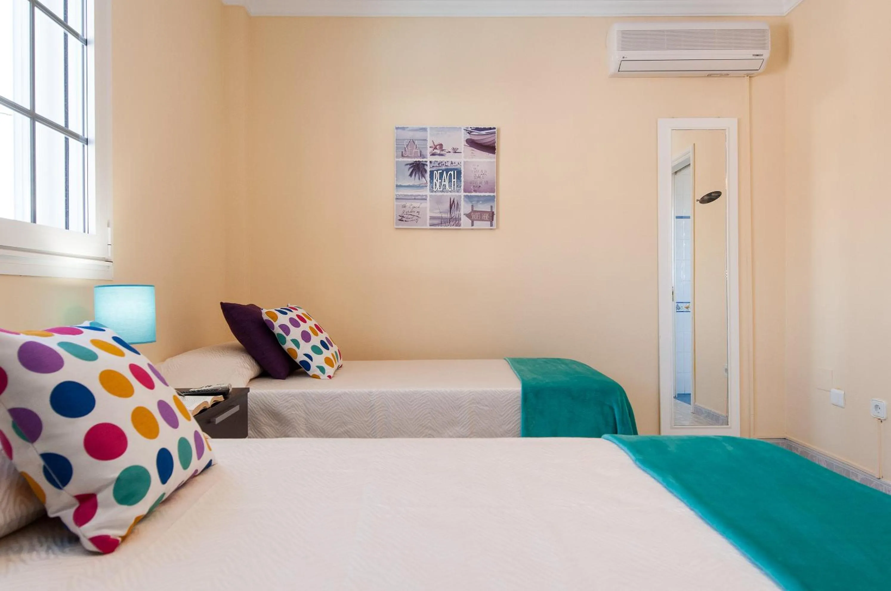 Bedroom, Bed in Sol y Mar El Salobre