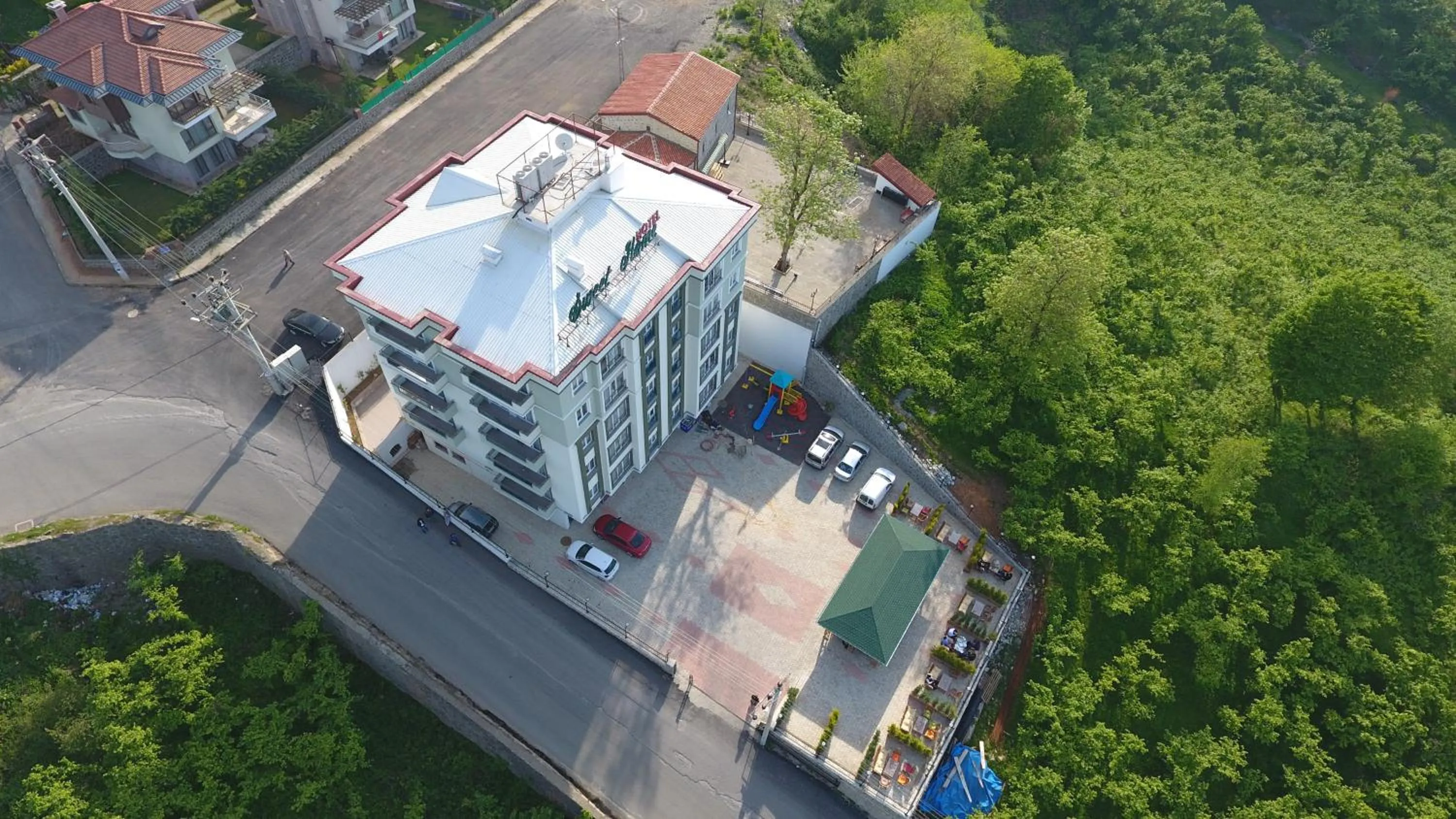 Property building in SWEET HOME SUiTE HOTEL