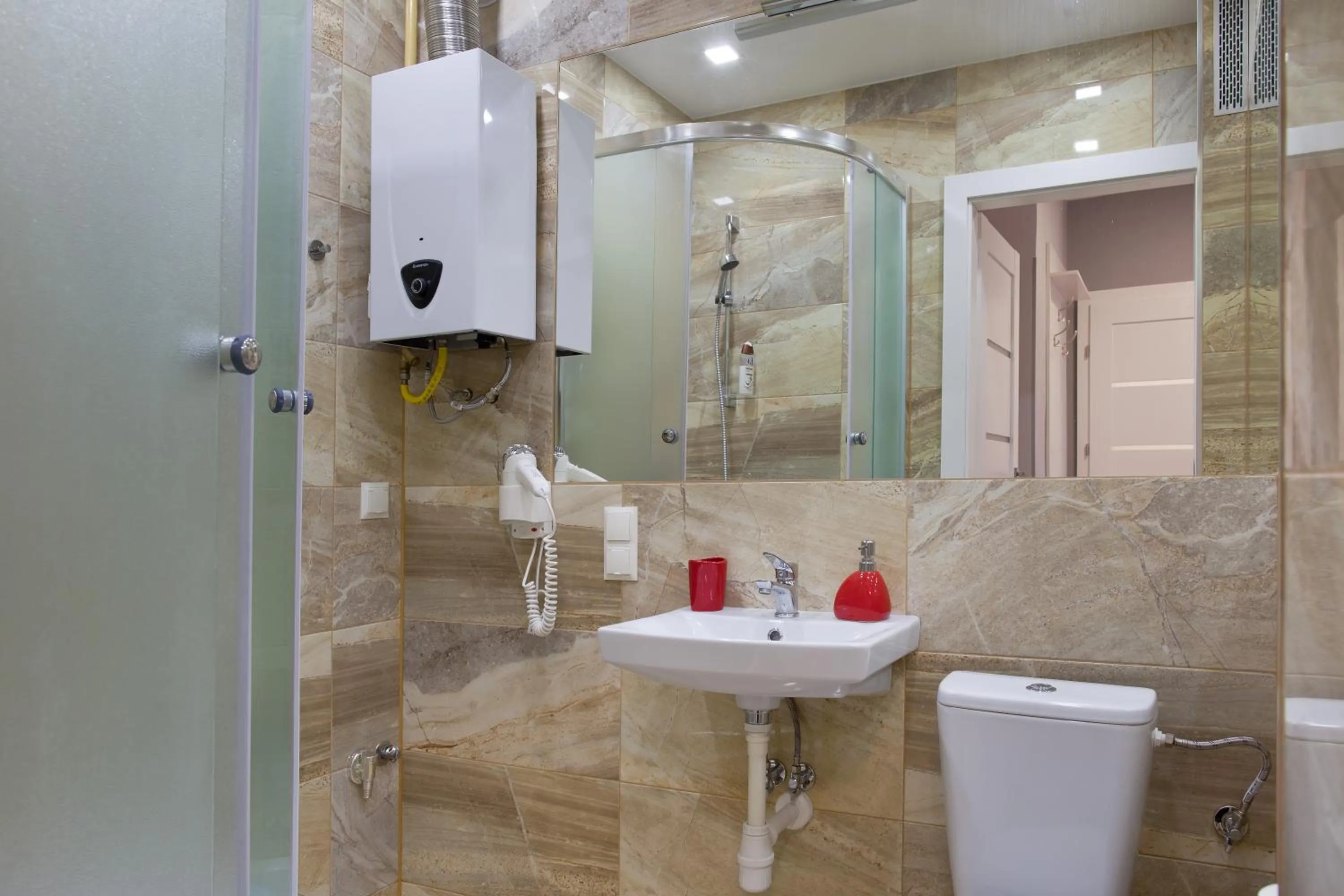 Shower in Apartament City Center Platinum - Luxury Standard