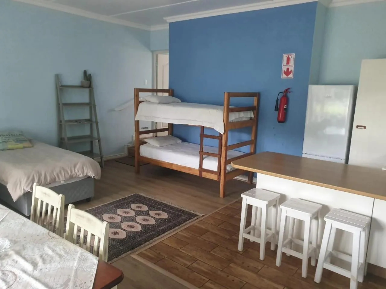 Property building, Bed in Outeniqua Inn