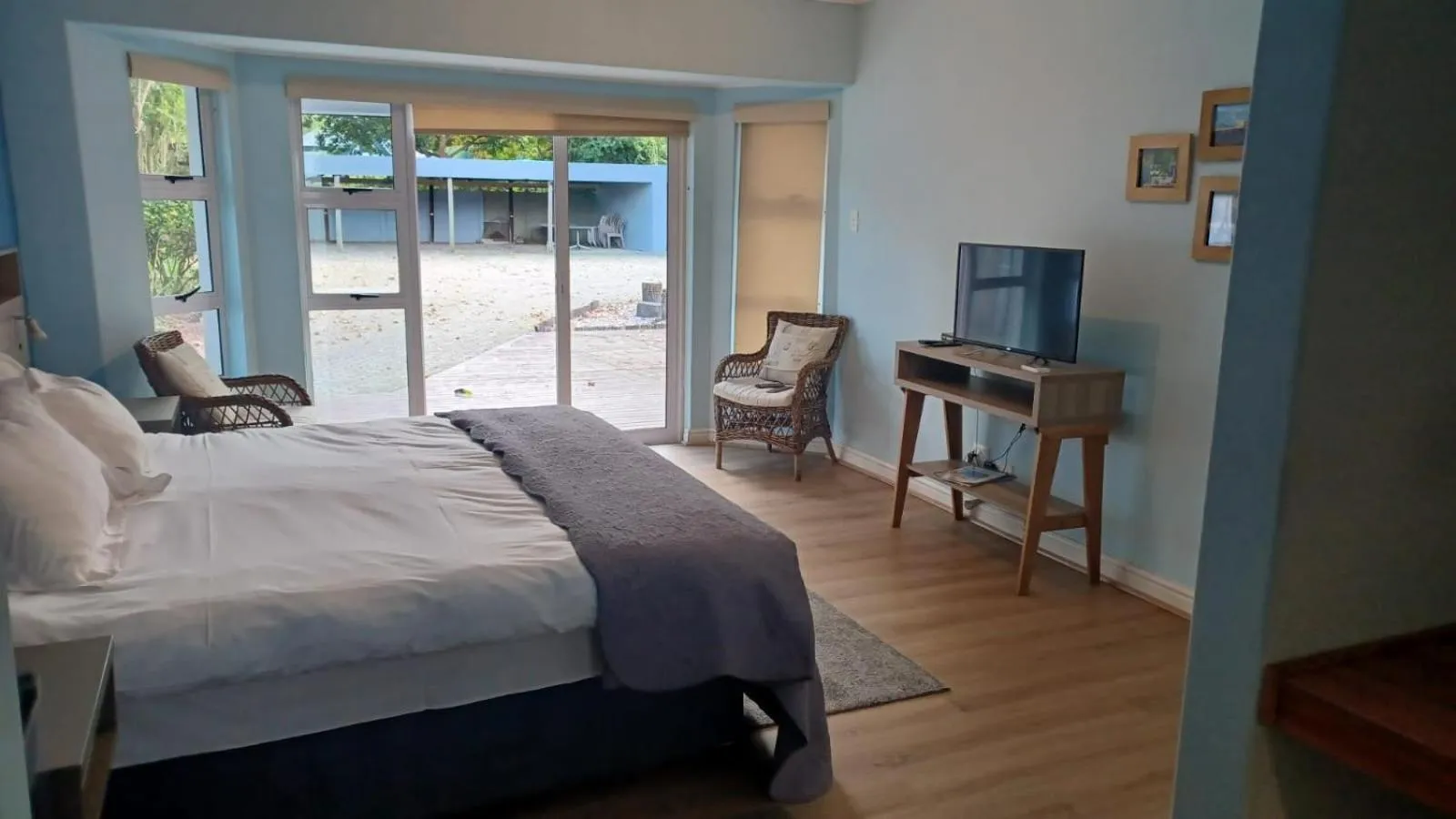 Bed in Outeniqua Inn