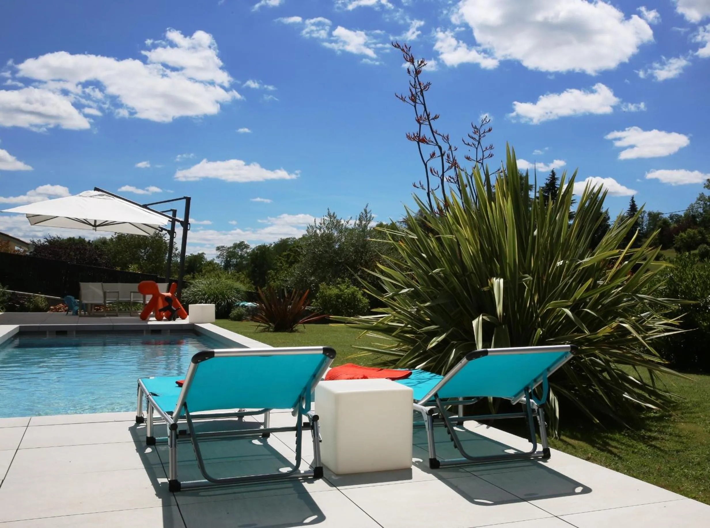Garden in Maison Cube