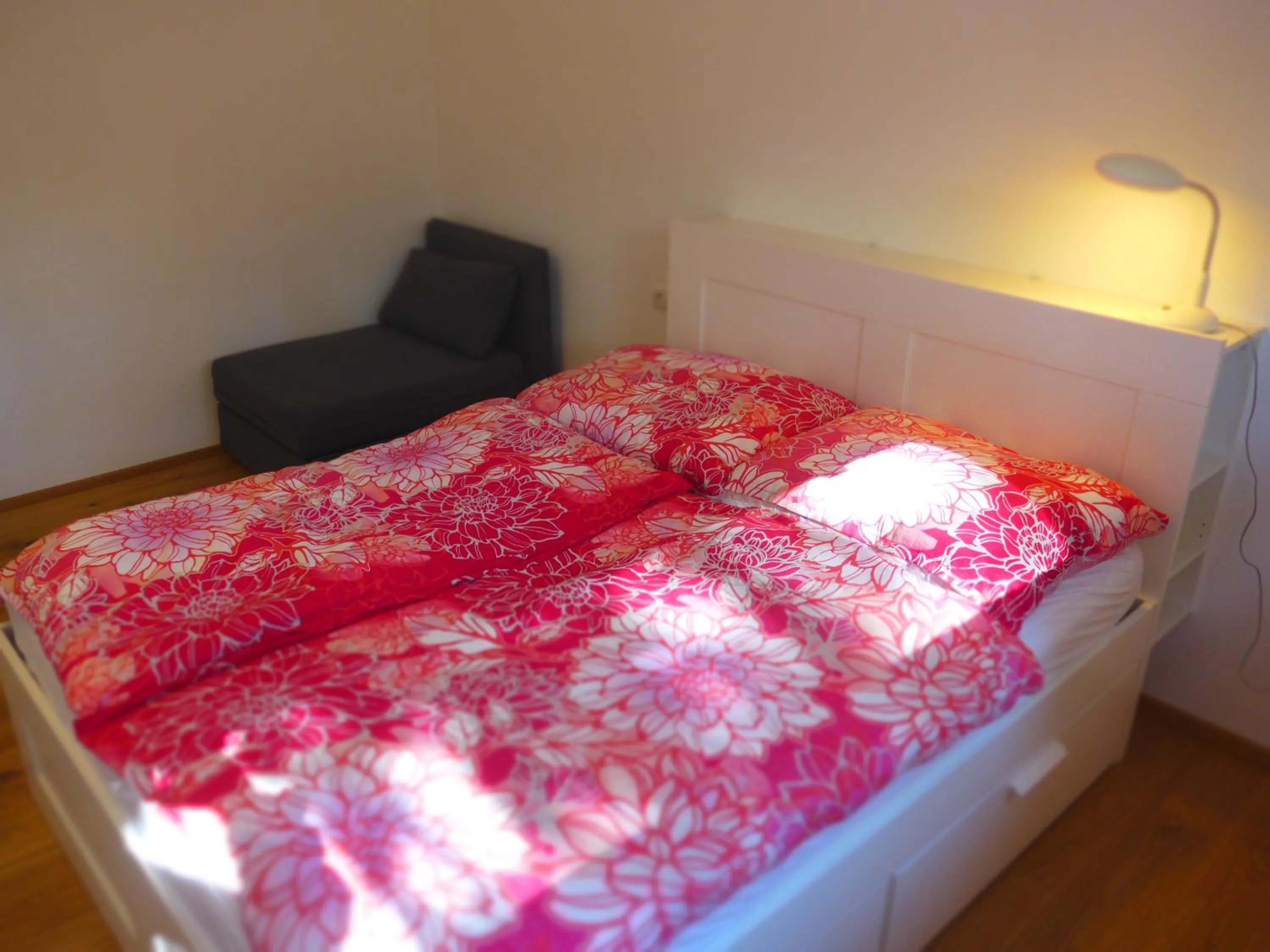 Bed in Modernes Chalet mit Terrasse und Parkplatz in den Alpen