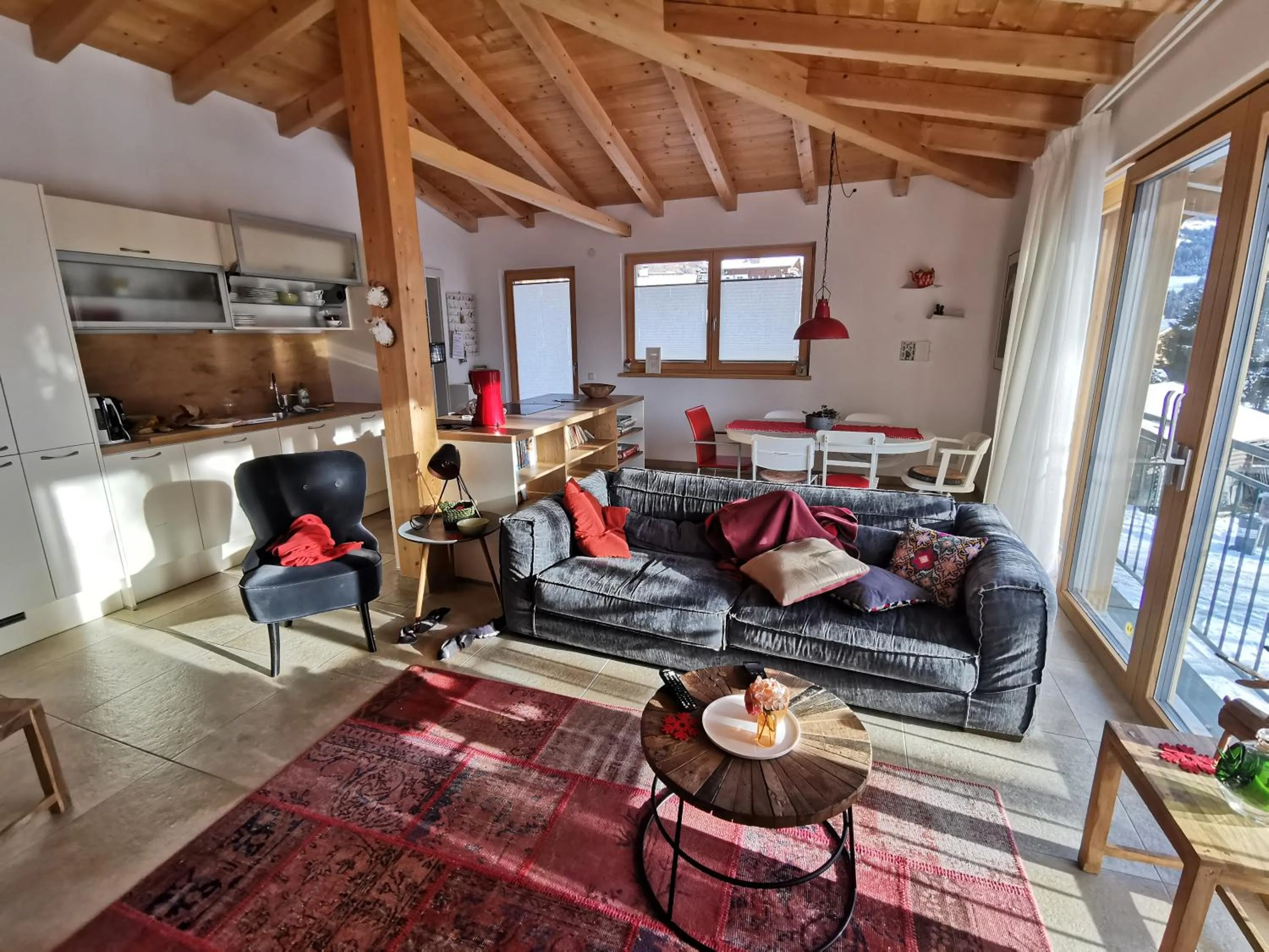 Kitchen or kitchenette in Modernes Chalet mit Terrasse und Parkplatz in den Alpen