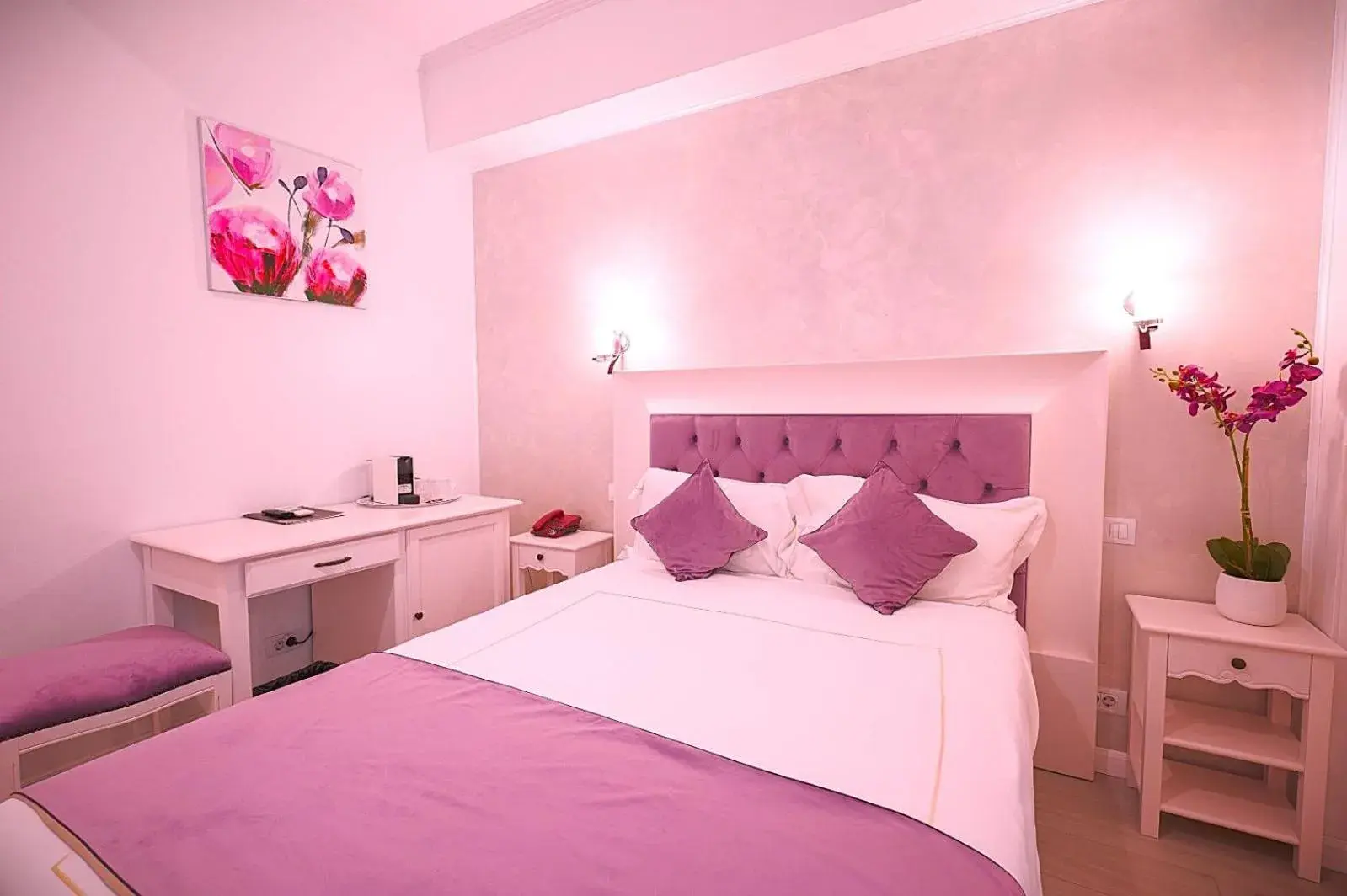 Photo of the whole room, Bed in Old Town Boutique Hotel Photo of the whole room, Bed in Old Town Boutique Hotel