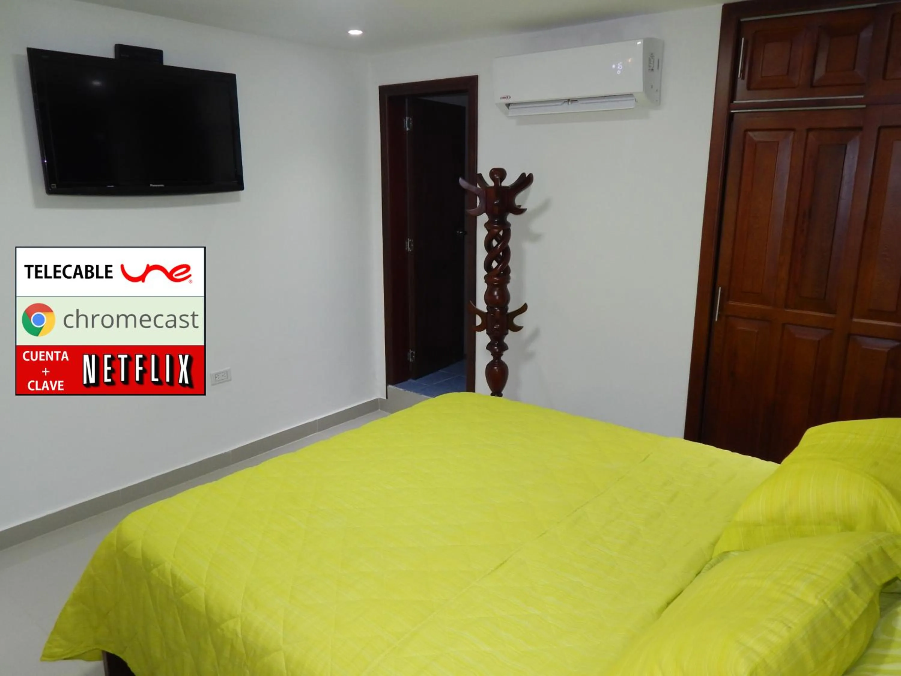 Bed in Apartment Lux Bocagrande