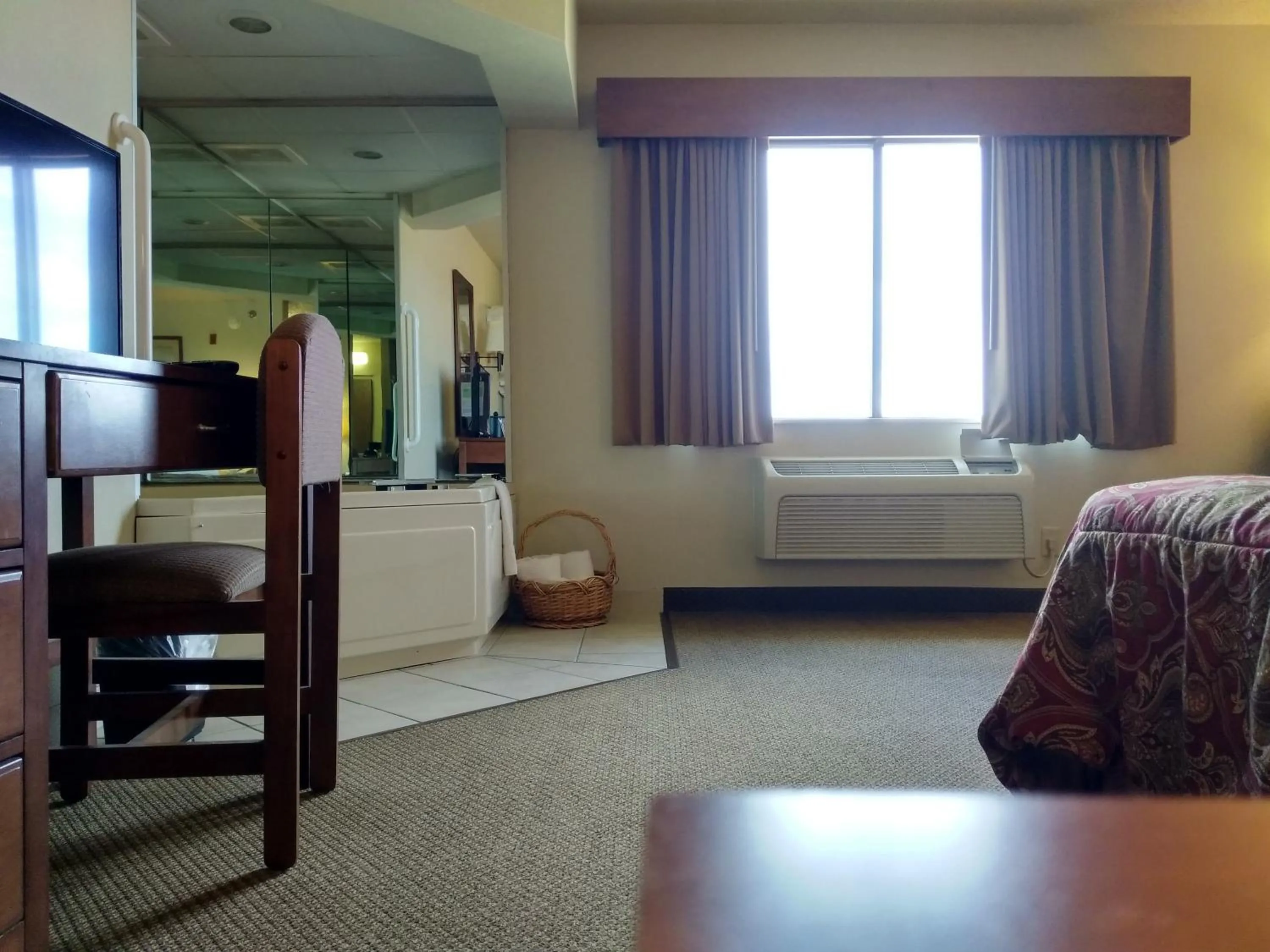 Madelia Hotel & Suites