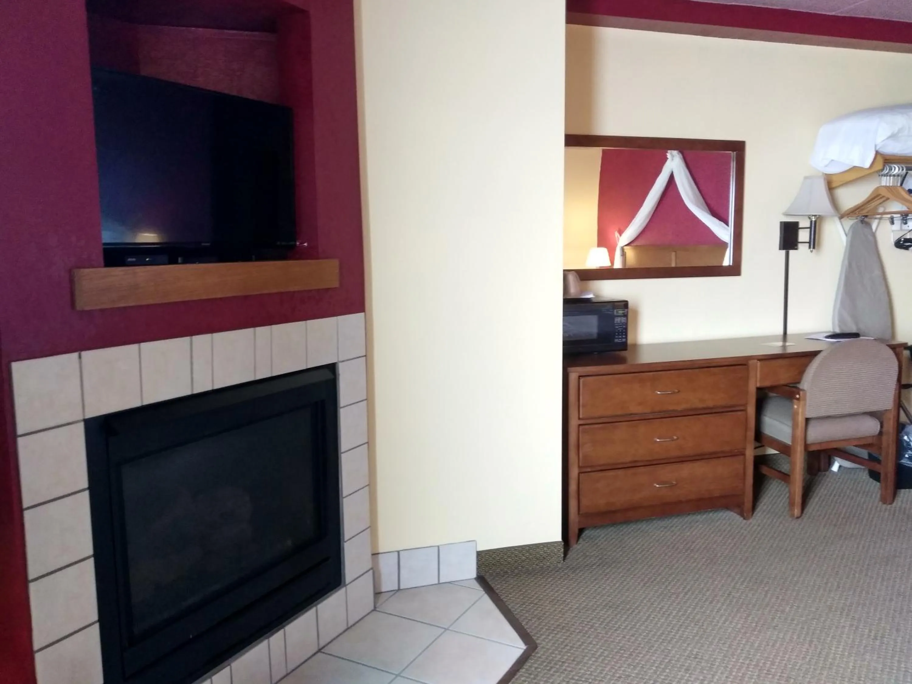 Madelia Hotel & Suites