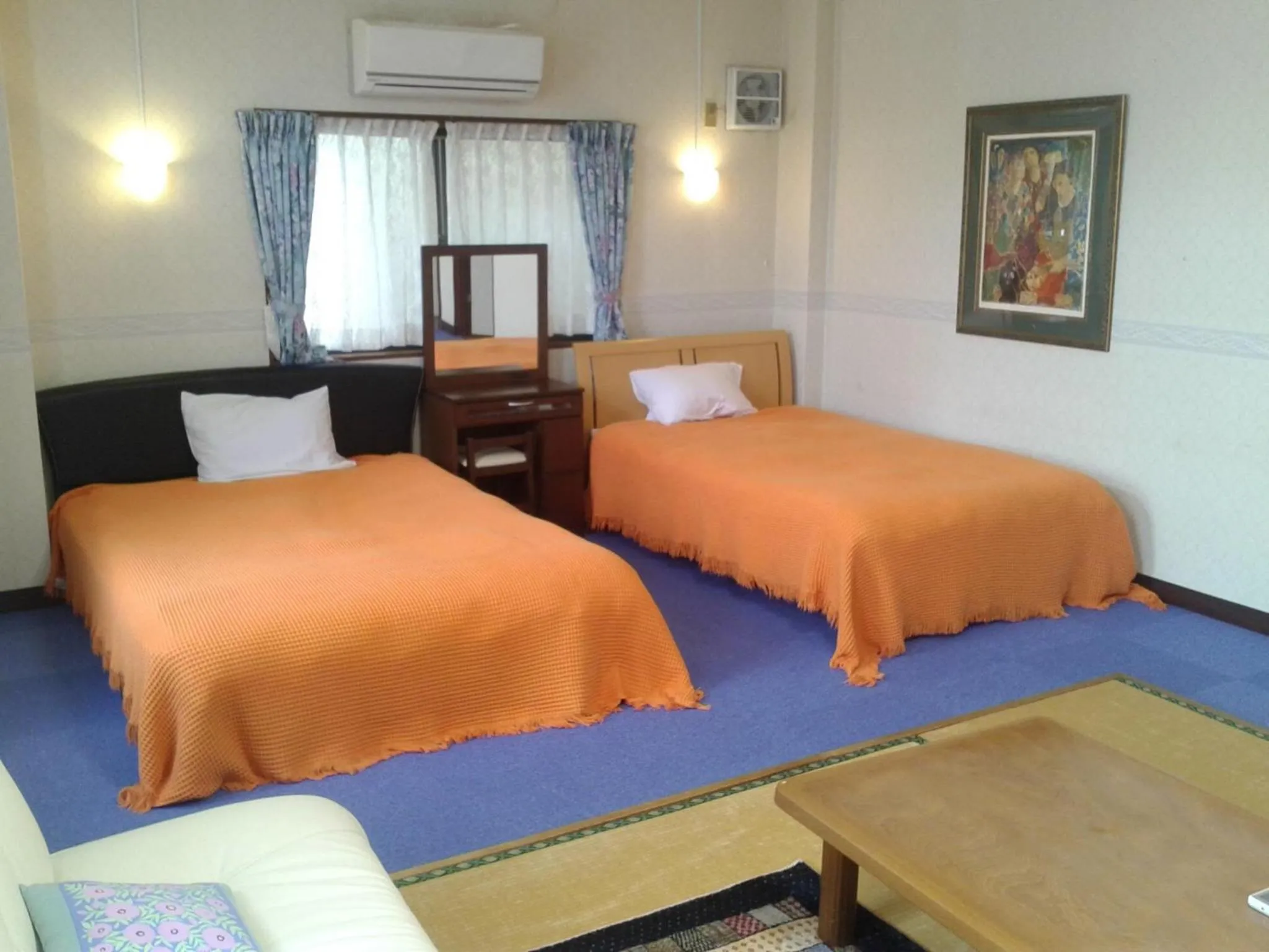 Photo of the whole room, Bed in Hitoyoshi Morinohall Ladies in - Female Only