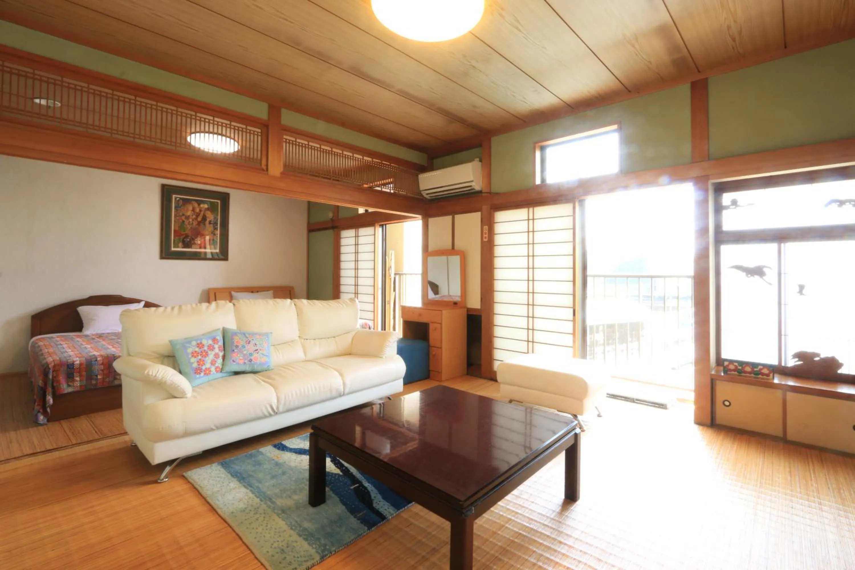 Photo of the whole room in Hitoyoshi Morinohall Ladies in - Female Only