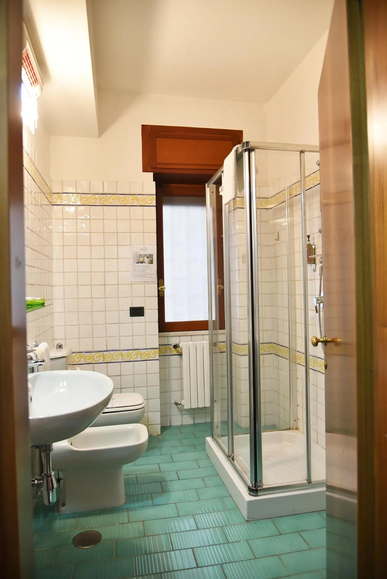 Shower in B&B Amalfi Coast Salerno