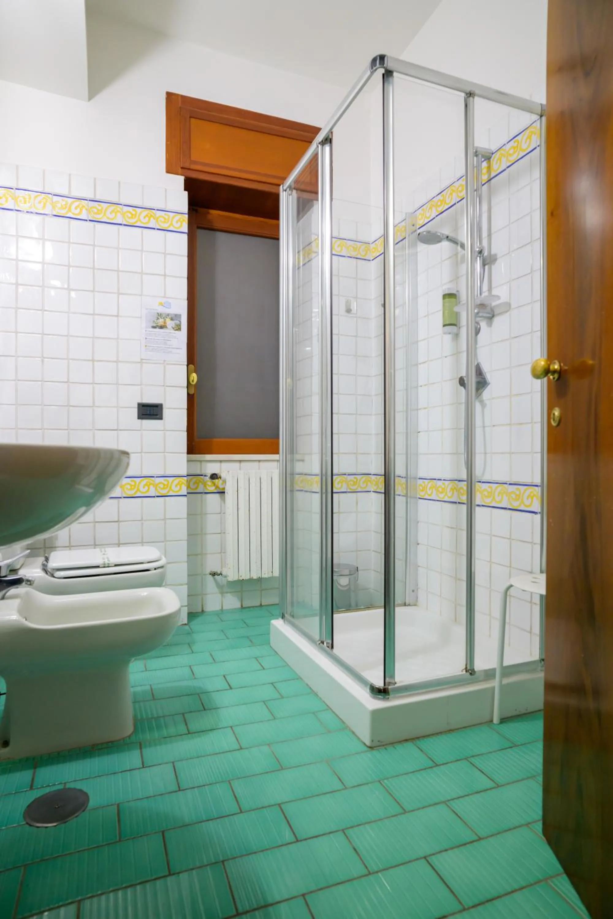 Shower in B&B Amalfi Coast Salerno