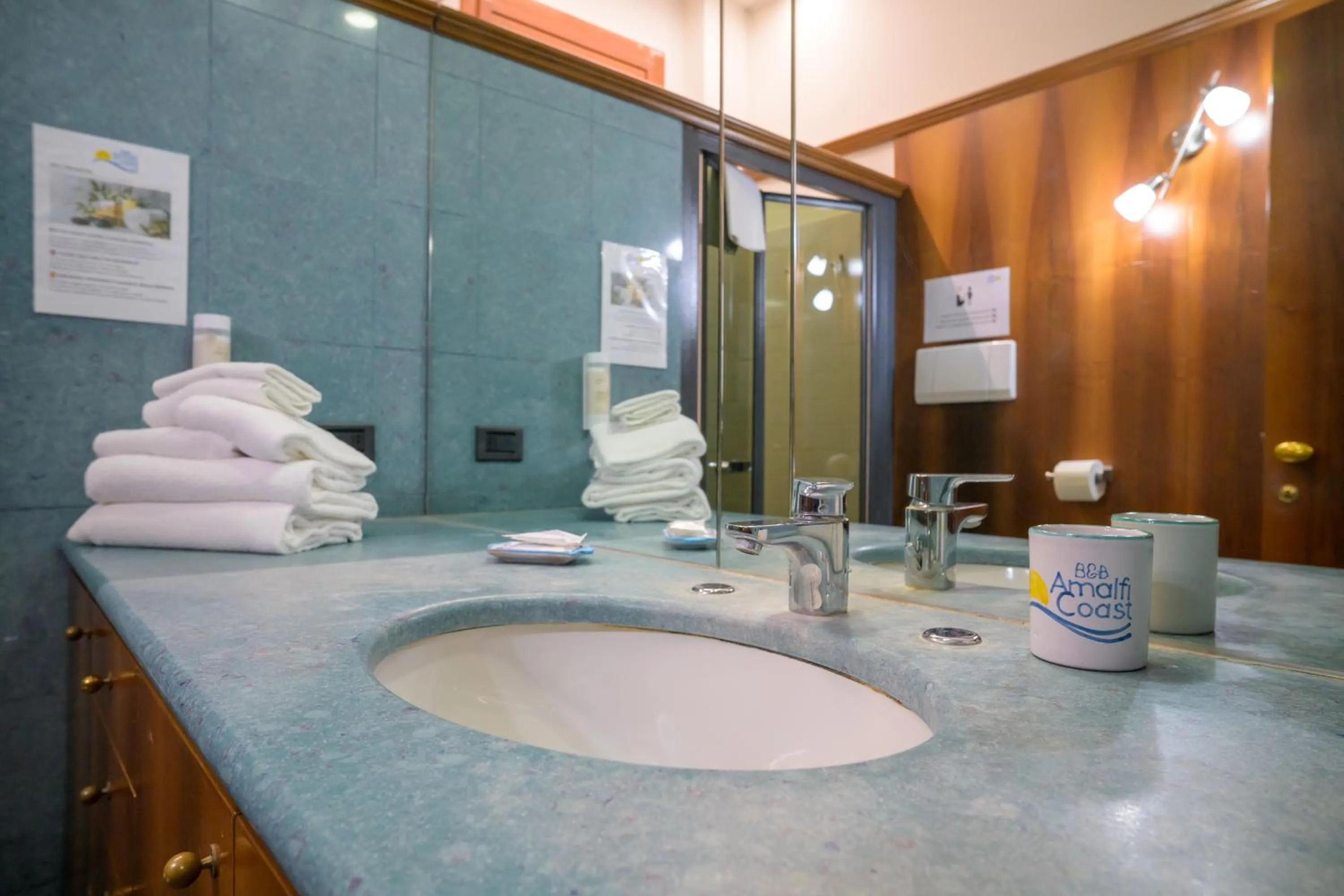 Bathroom in B&B Amalfi Coast Salerno