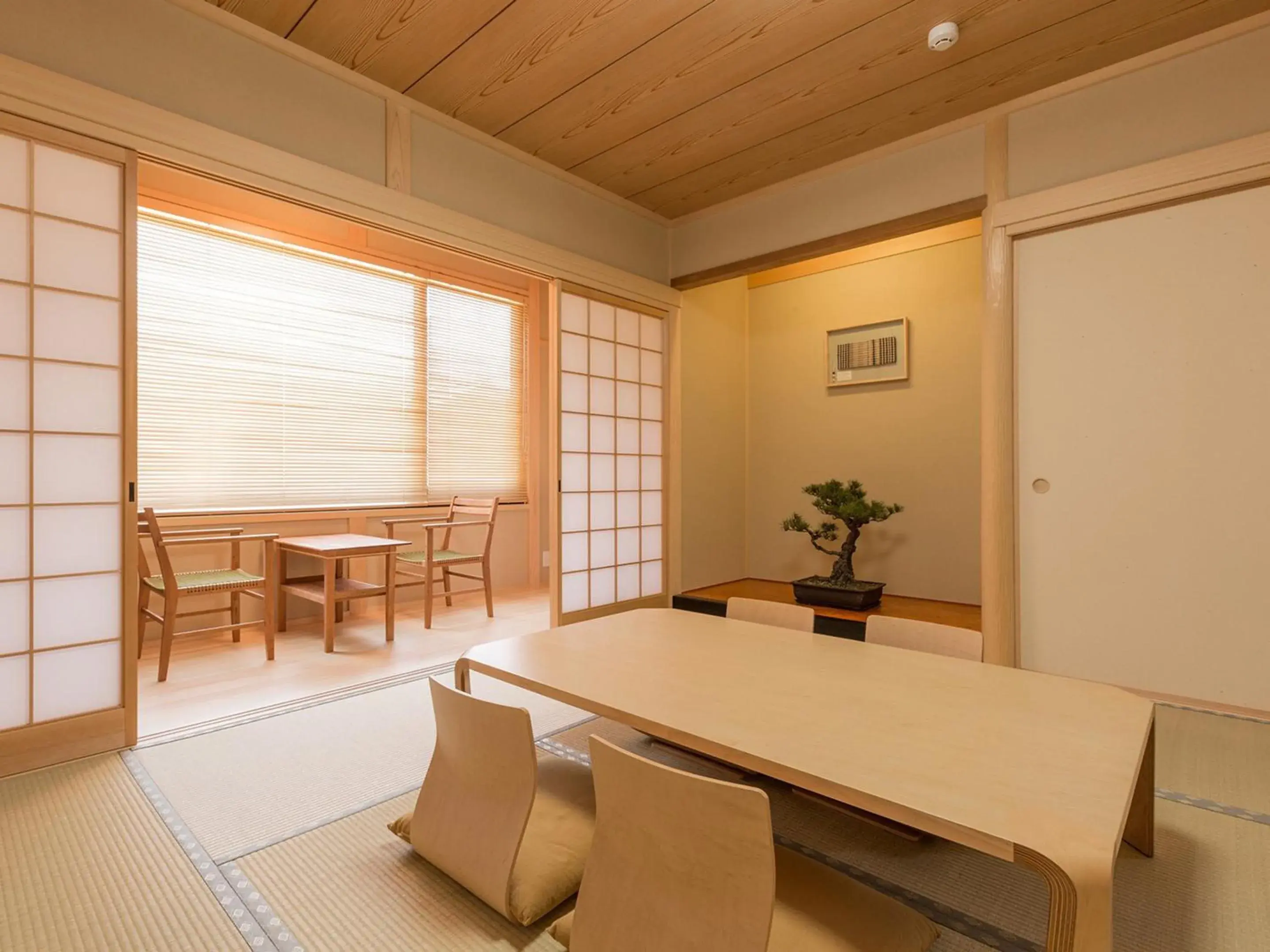 Photo of the whole room in Racine Home Harie Photo of the whole room in Racine Home Harie