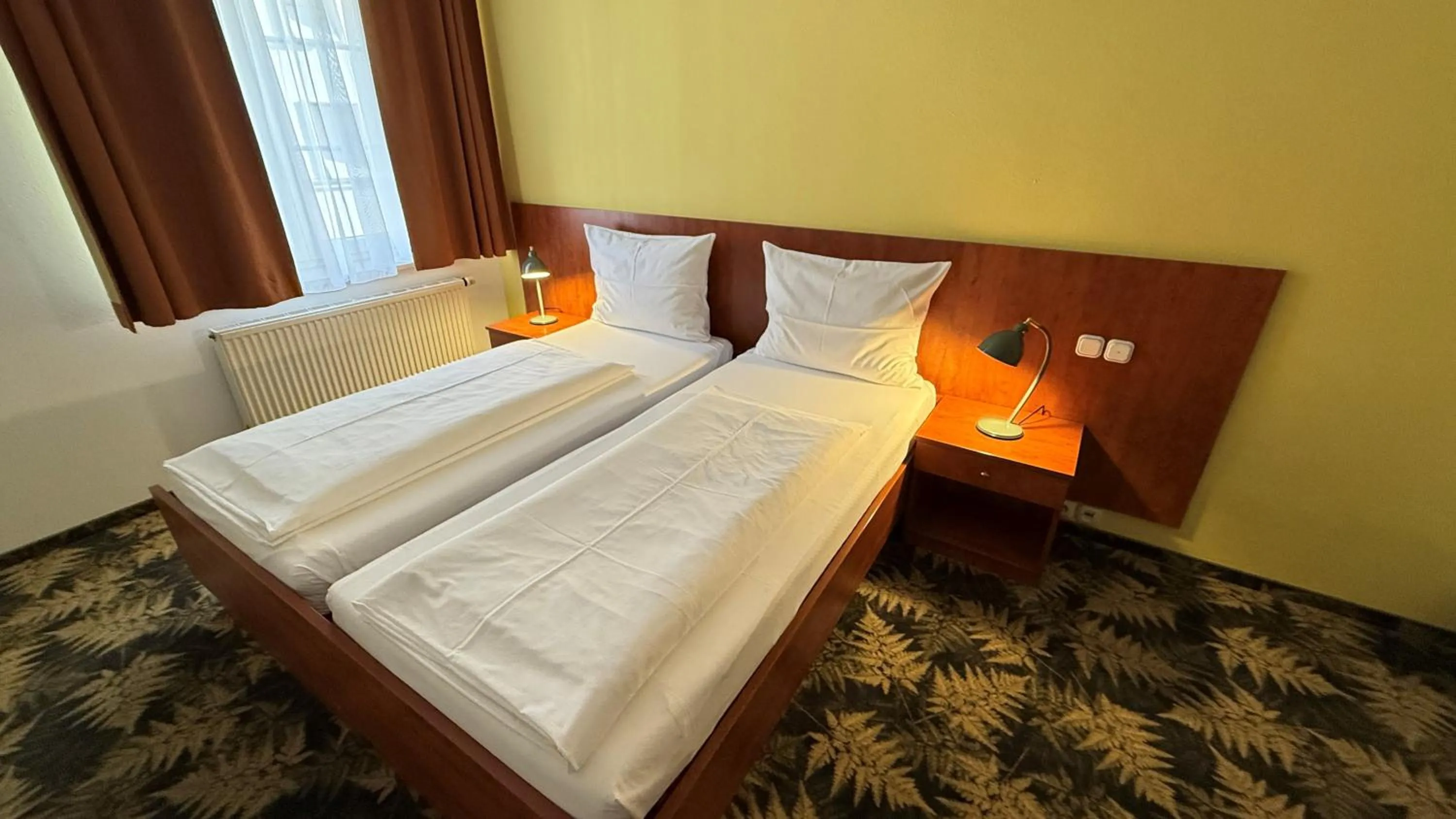 Photo of the whole room, Bed in Hotel Der Tannenbaum