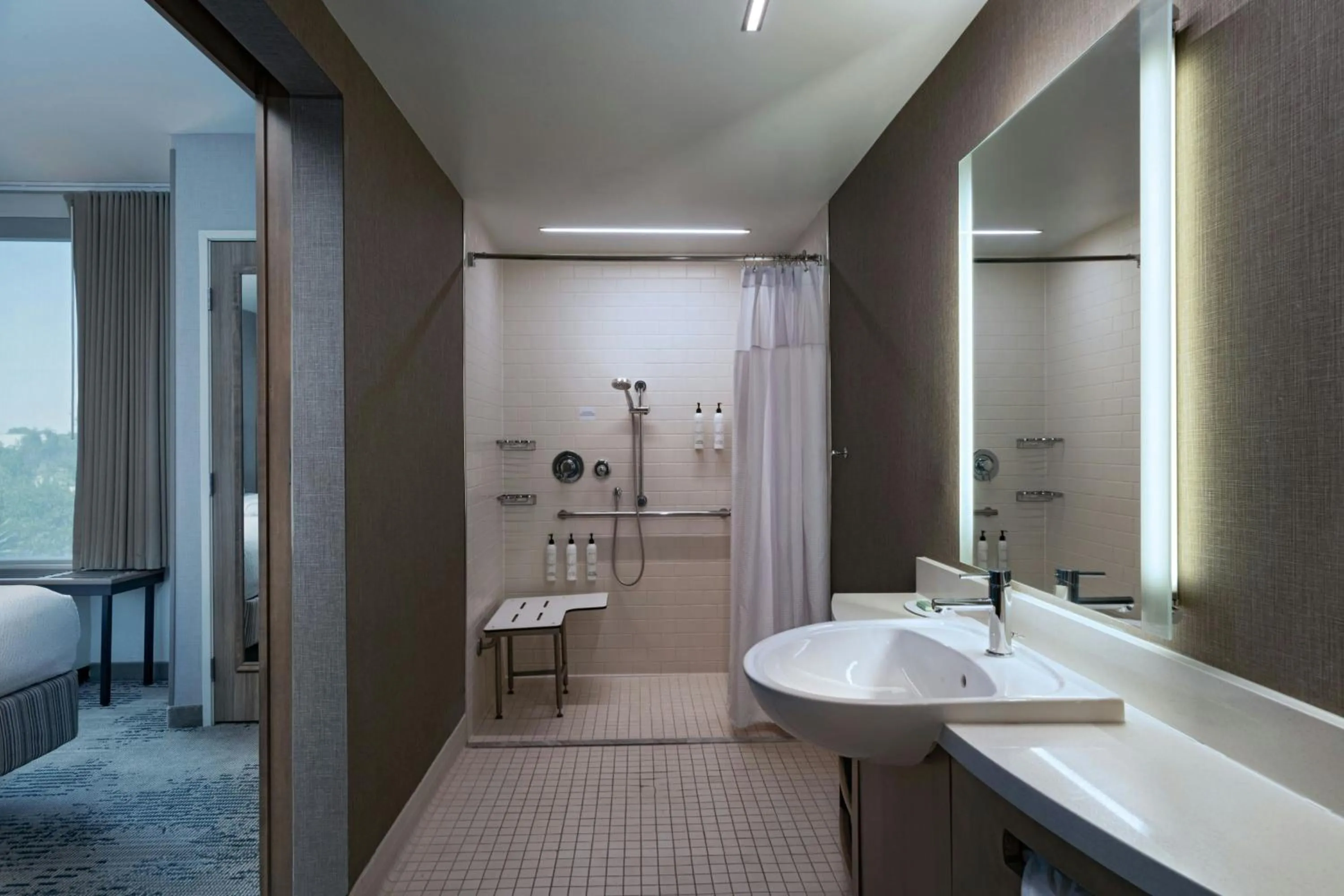 Bathroom in SpringHill Suites by Marriott Austin Cedar Park
