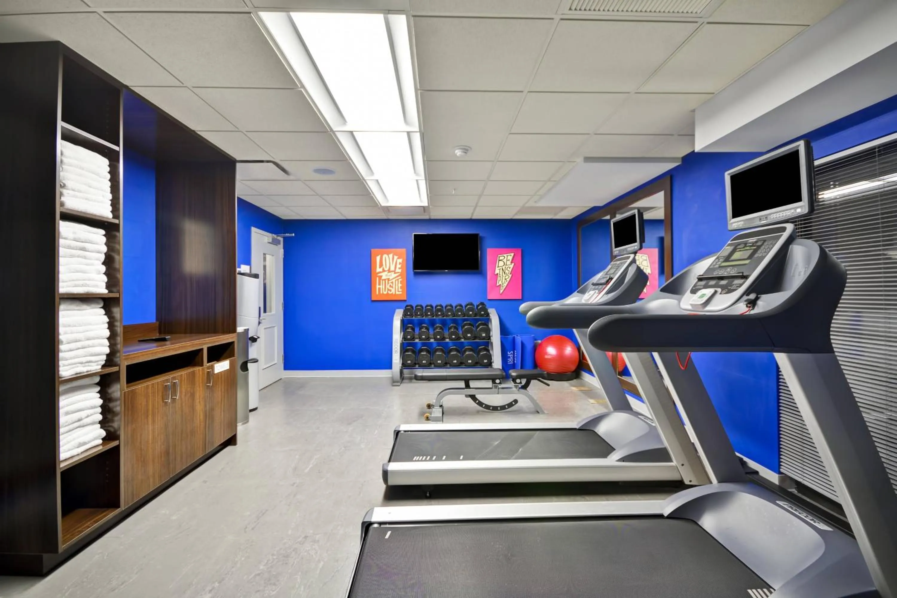 Fitness centre/facilities in TownePlace Suites by Marriott Dover Rockaway
