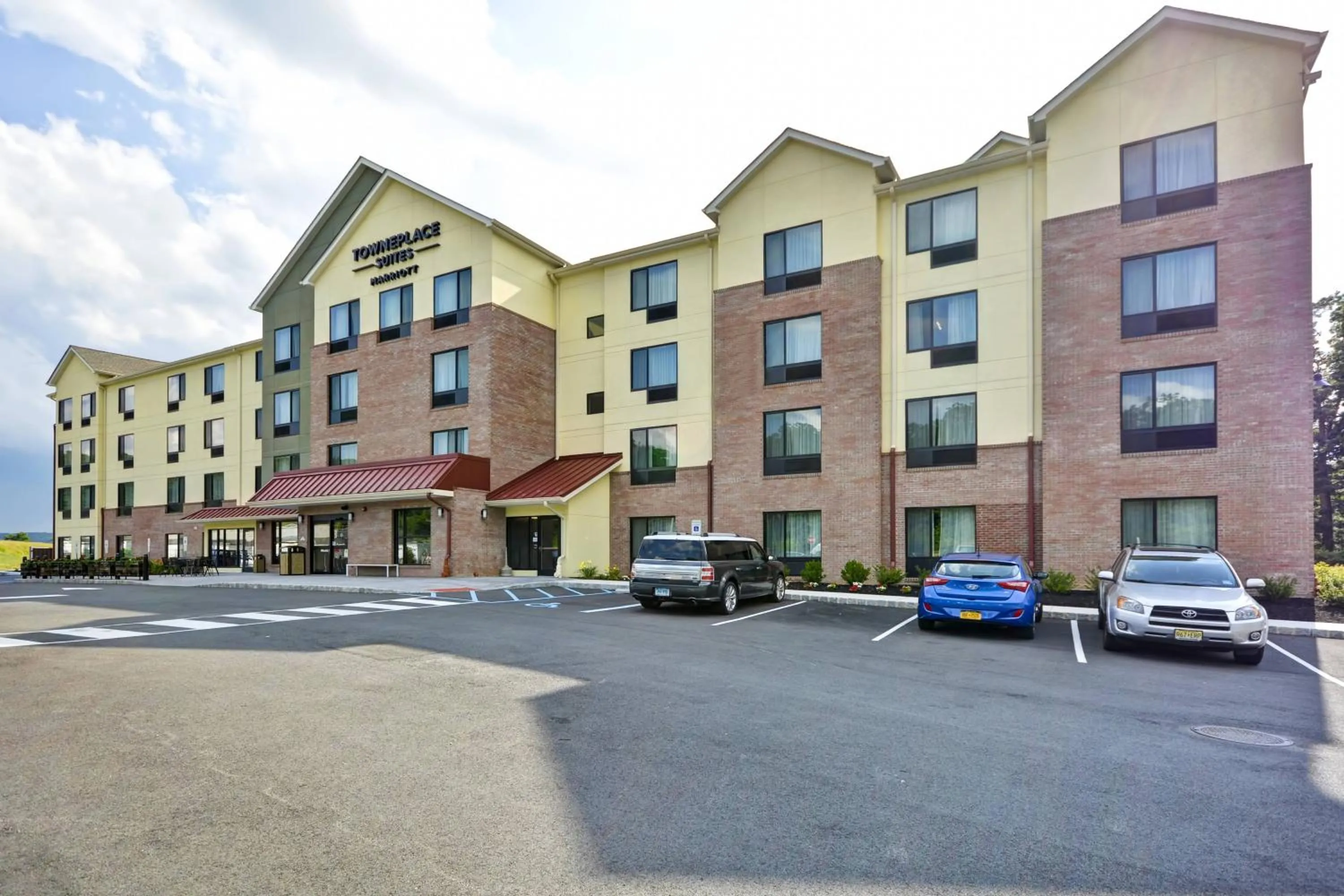Property building in TownePlace Suites by Marriott Dover Rockaway