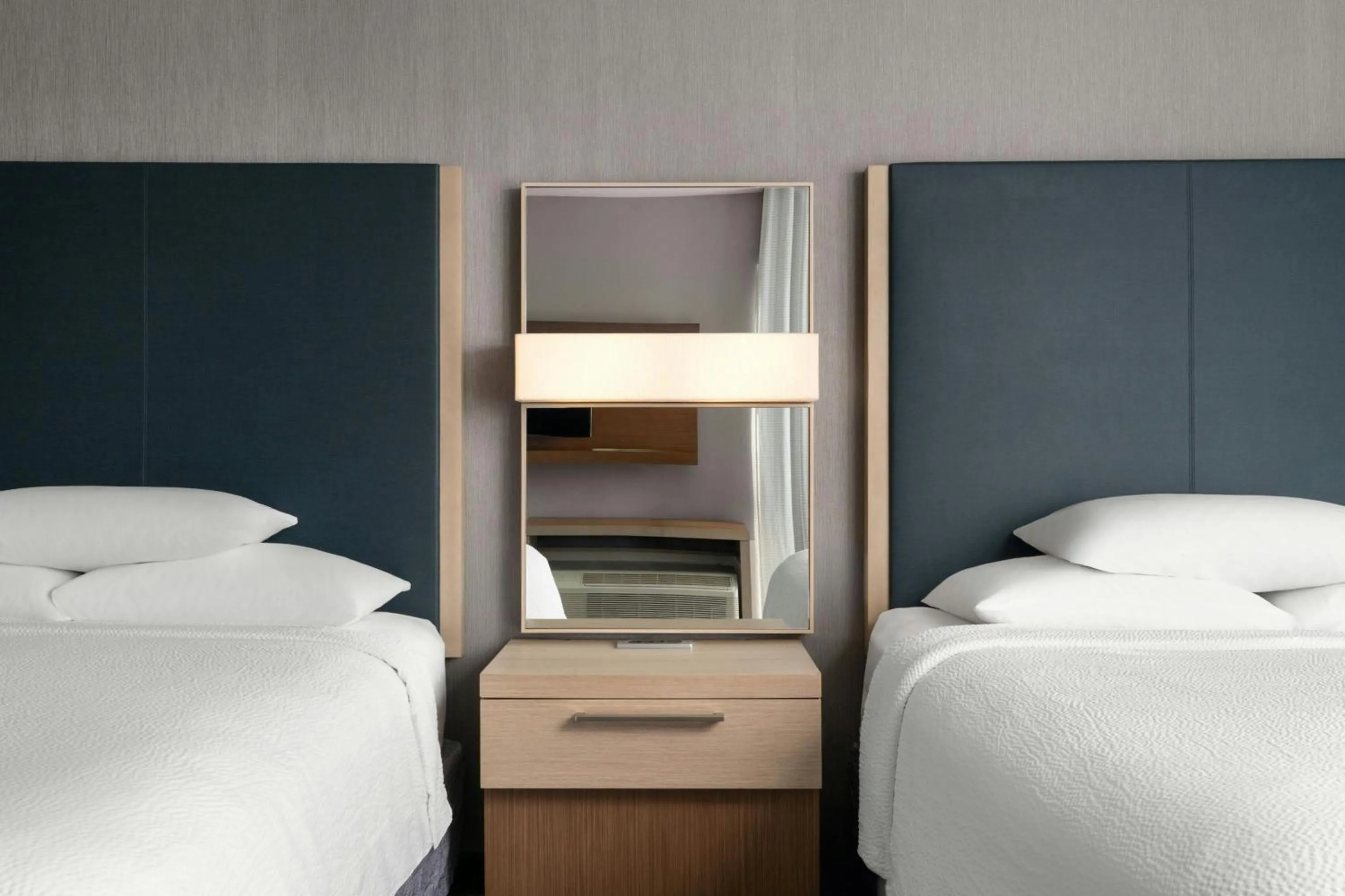 Photo of the whole room, Bed in Courtyard by Marriott Fayetteville Fort Liberty - Spring Lake