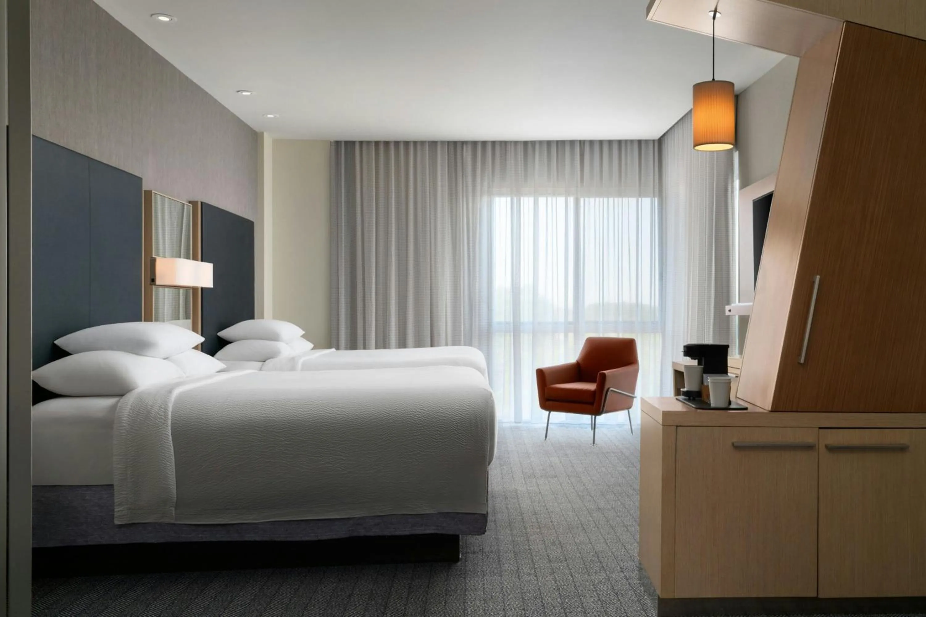 Photo of the whole room, Bed in Courtyard by Marriott Fayetteville Fort Liberty - Spring Lake