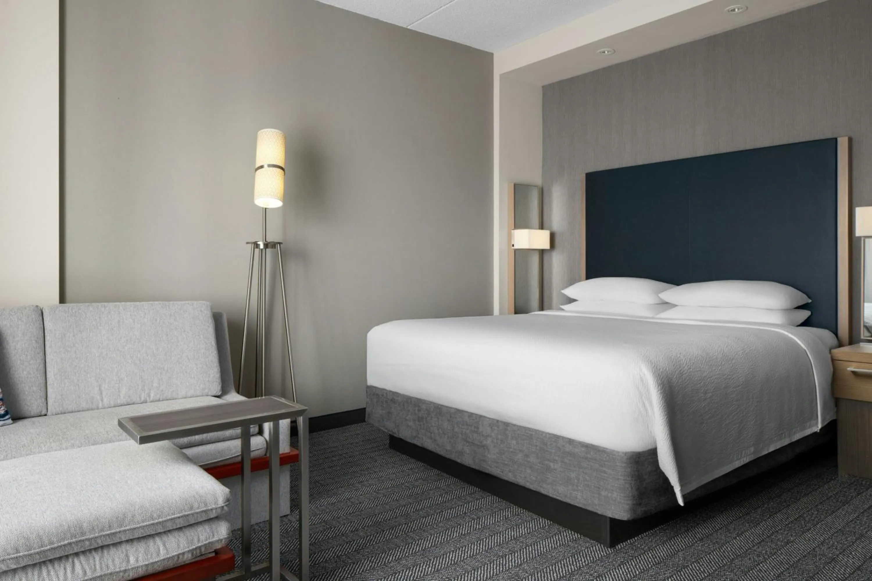 Photo of the whole room, Bed in Courtyard by Marriott Fayetteville Fort Liberty - Spring Lake