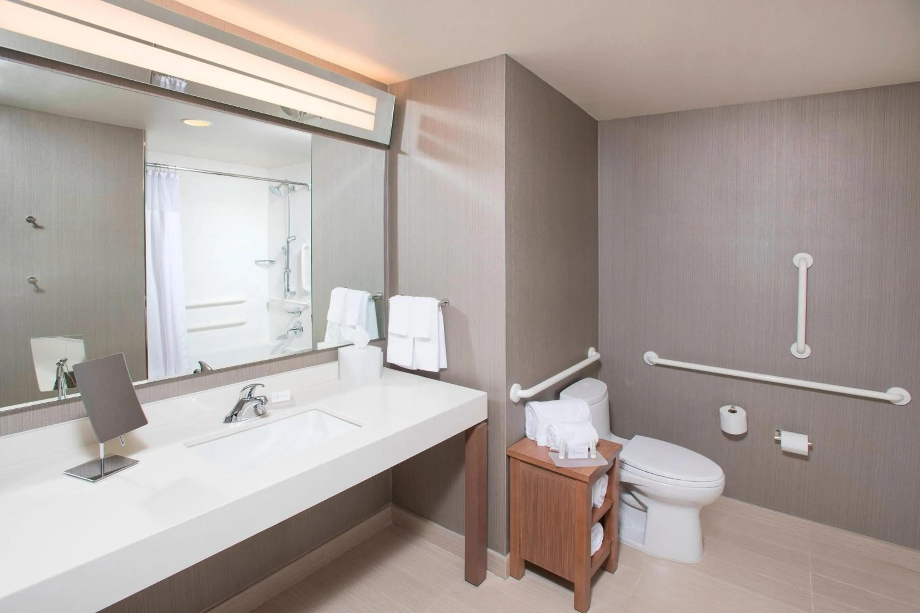 One-Bedroom Executive King Suite with Sofa Bed - Hearing Accessible in Courtyard by Marriott Redwood City