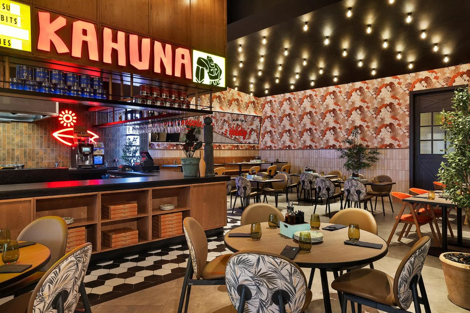 Property building in Lapita, Dubai Parks and Resorts, Autograph Collection