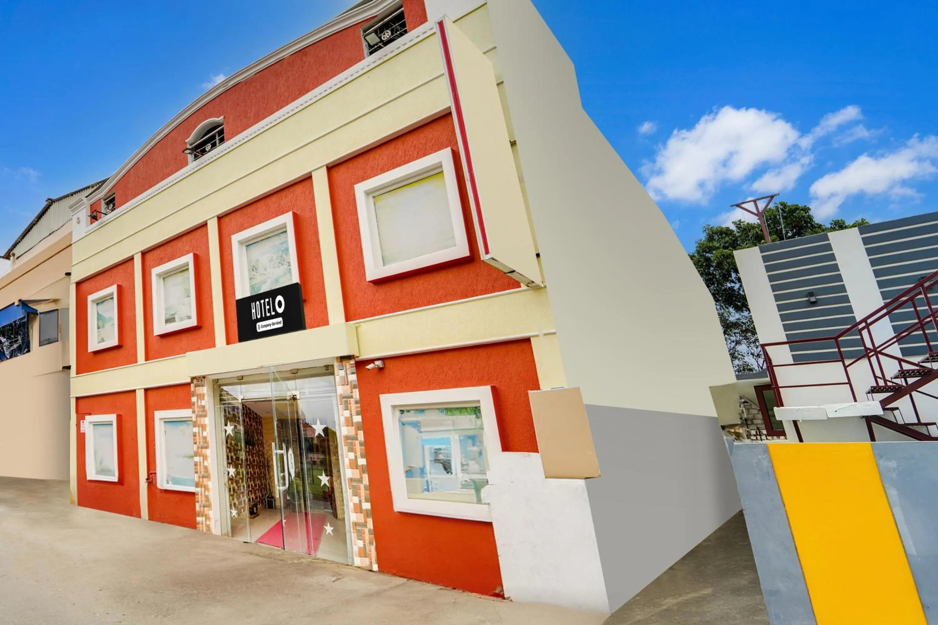 Facade/entrance in Super Hotel O Airport Road Coimbatore
