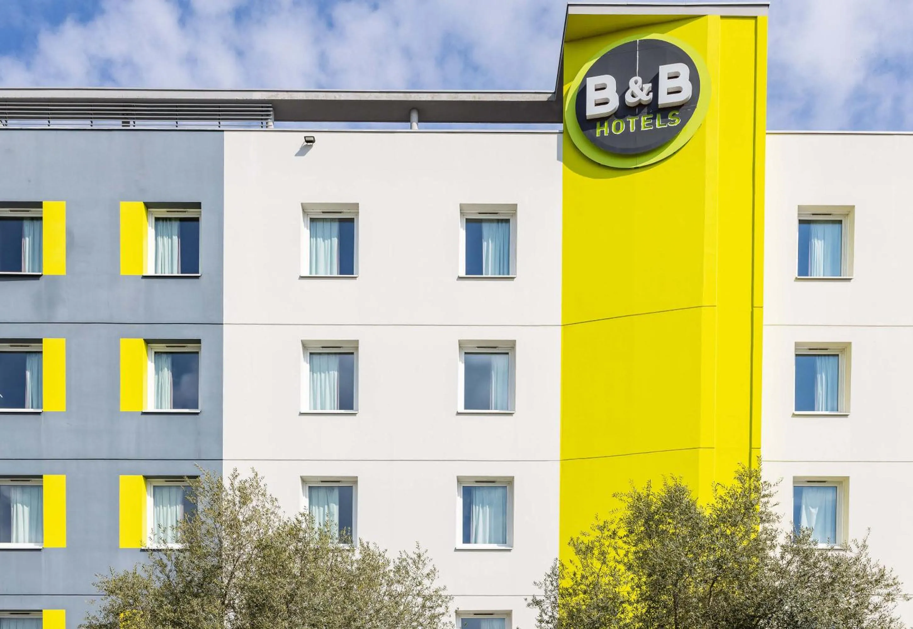 Property building in B&B HOTEL Rennes Ouest Villejean