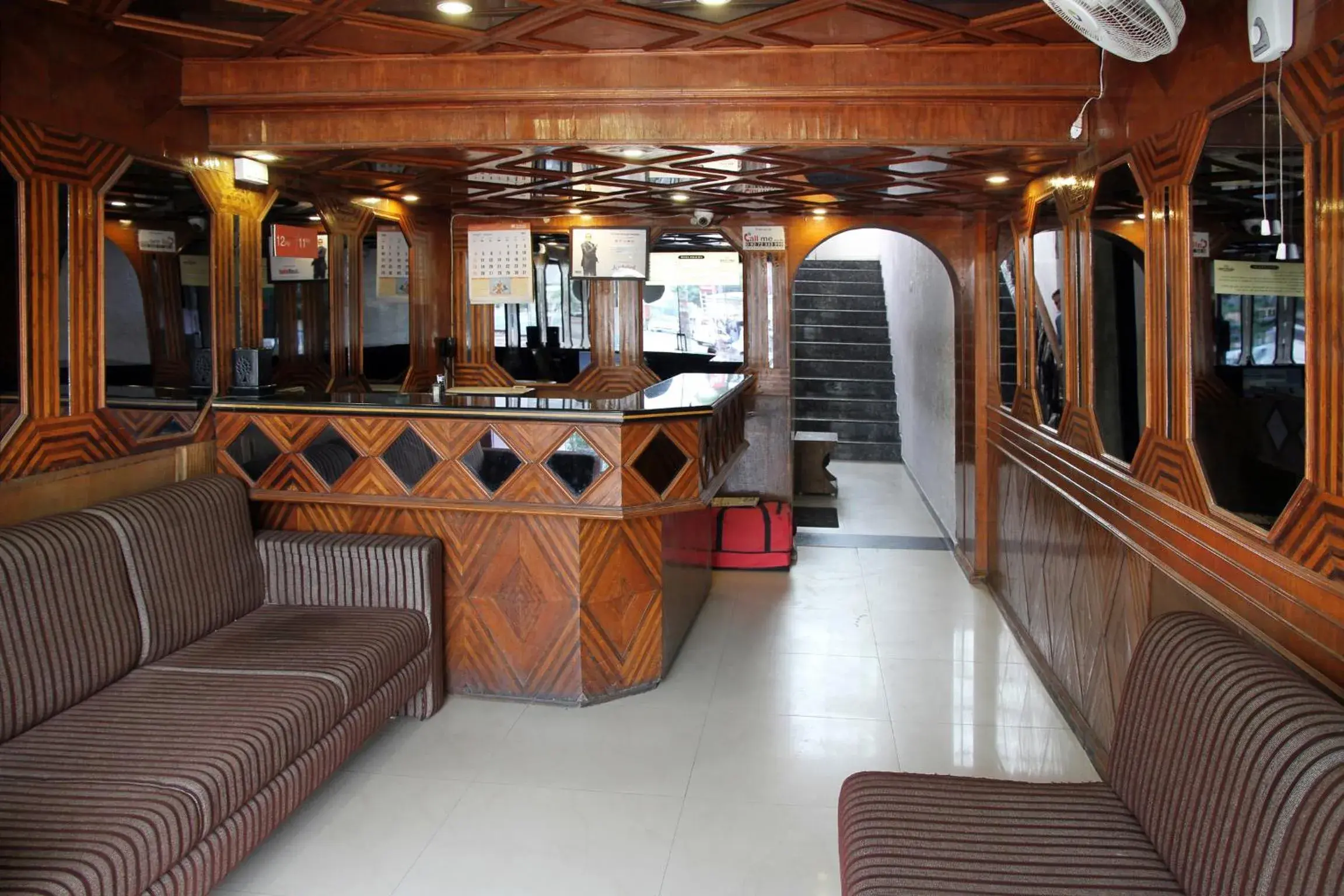 Lobby or reception in Hotel Raj Lobby or reception in Hotel Raj