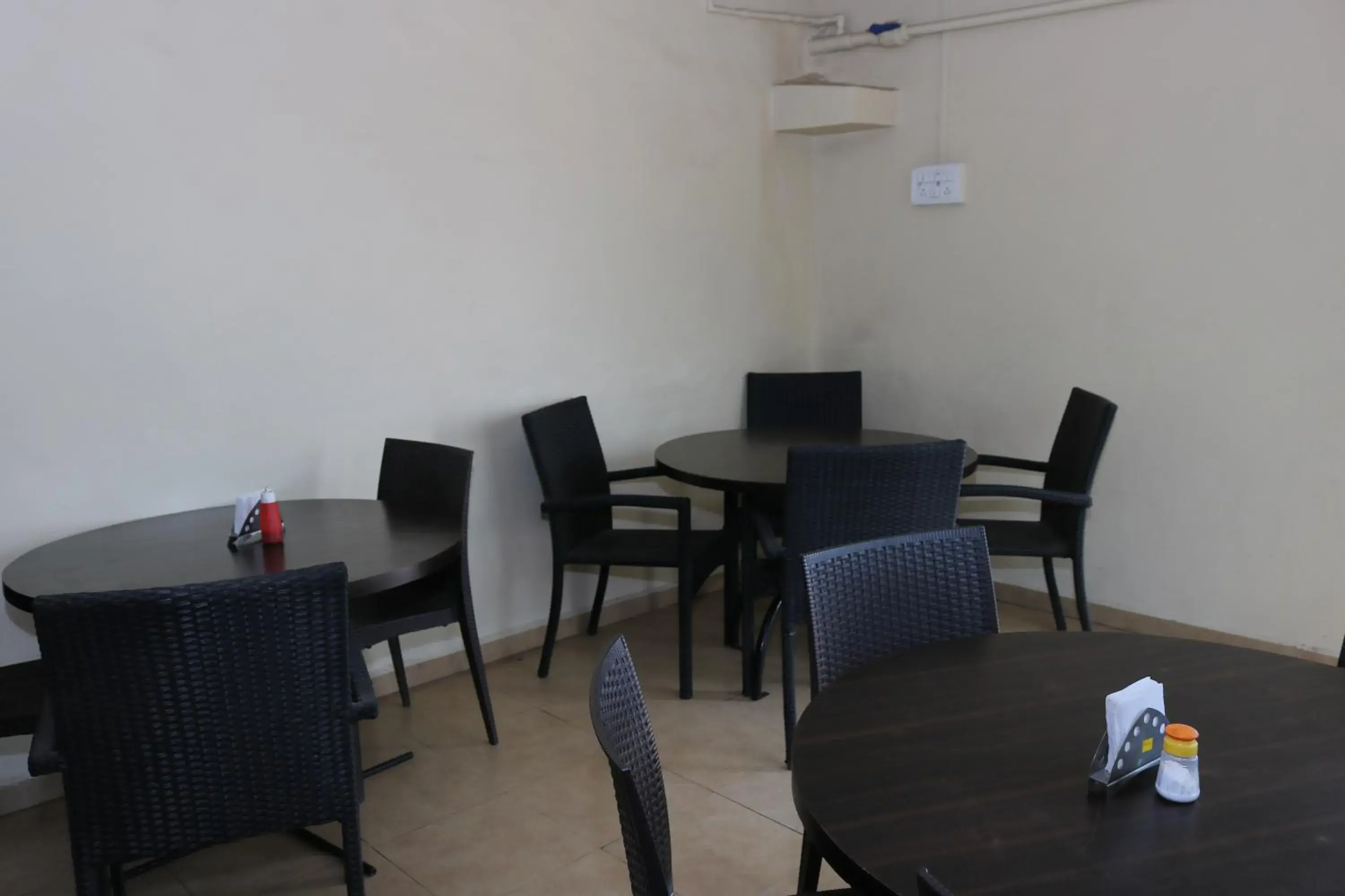 Breakfast in Hotel Raj Breakfast in Hotel Raj