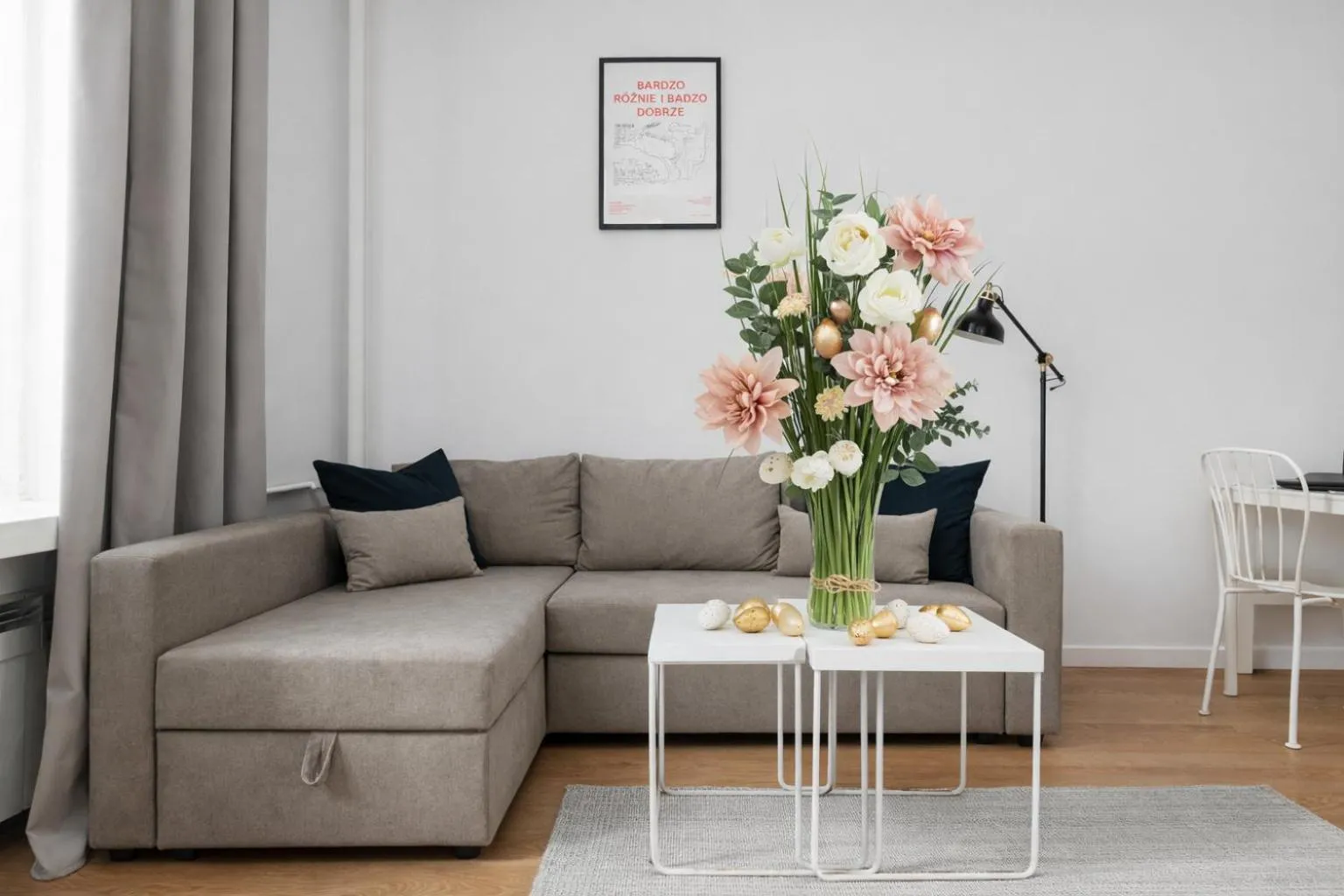 oompH Warsaw Nowy Swiat Apartment