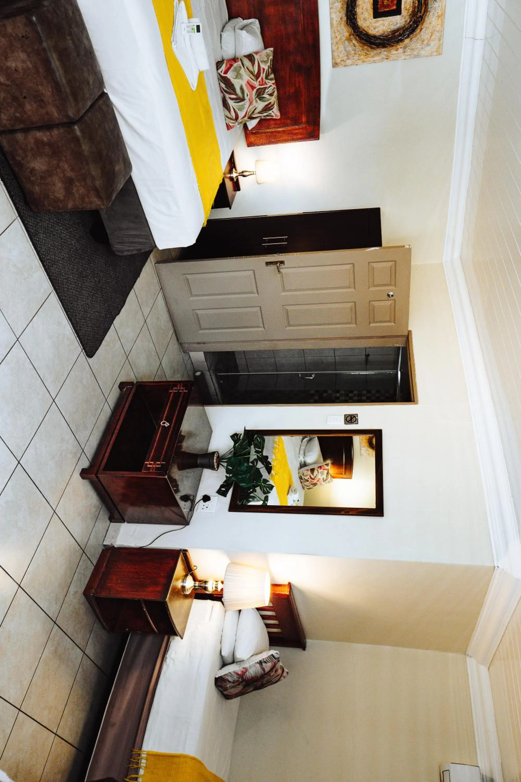 Photo of the whole room in Ehrlichpark Lodge self catering and spa