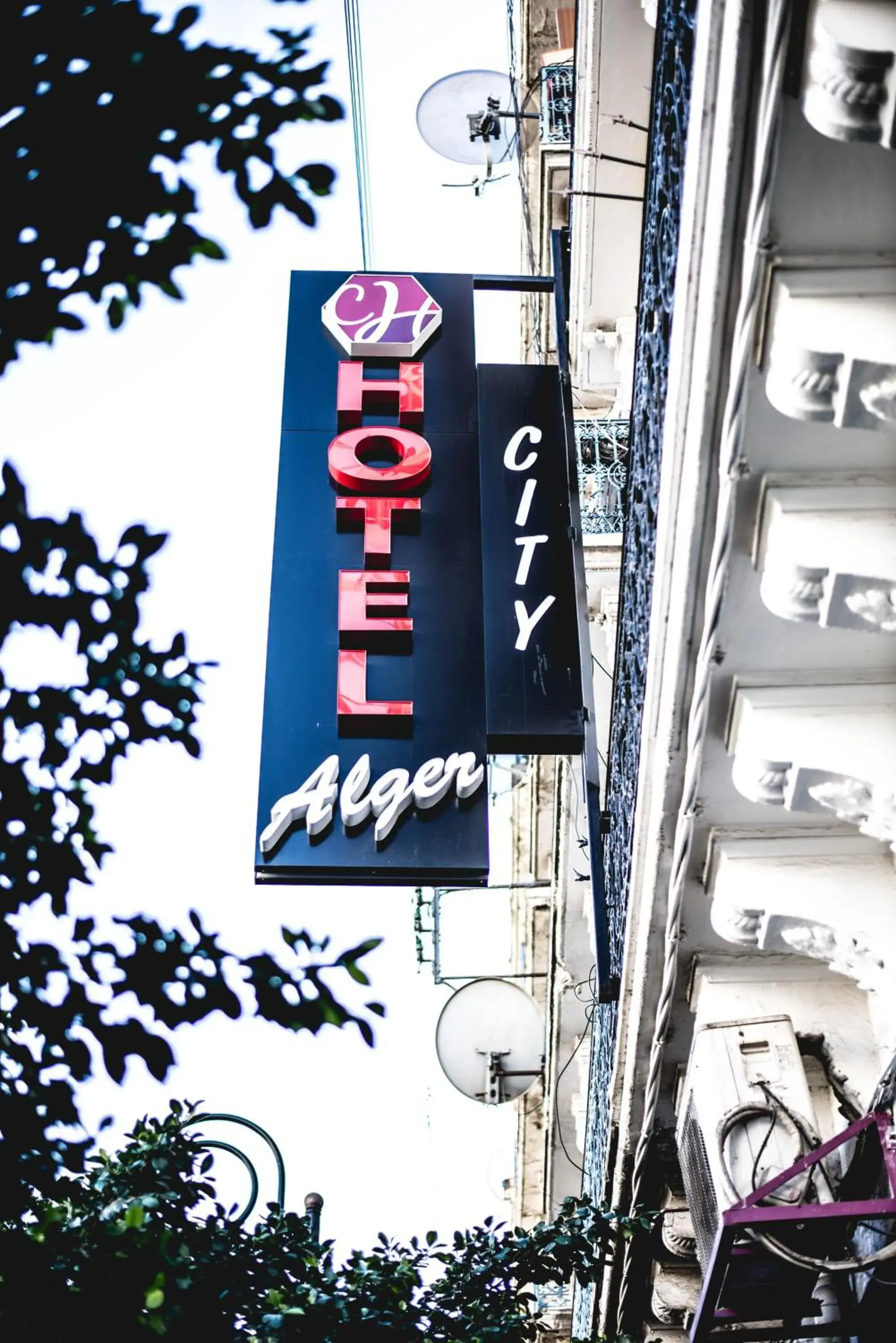 Facade/entrance in City Hotel Alger Facade/entrance in City Hotel Alger