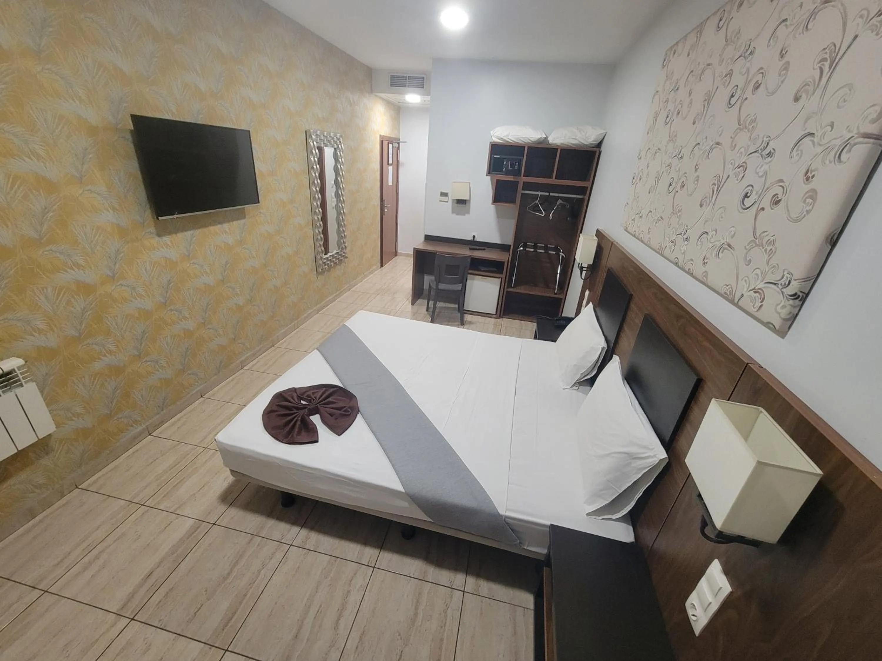 Bed in City Hotel Alger