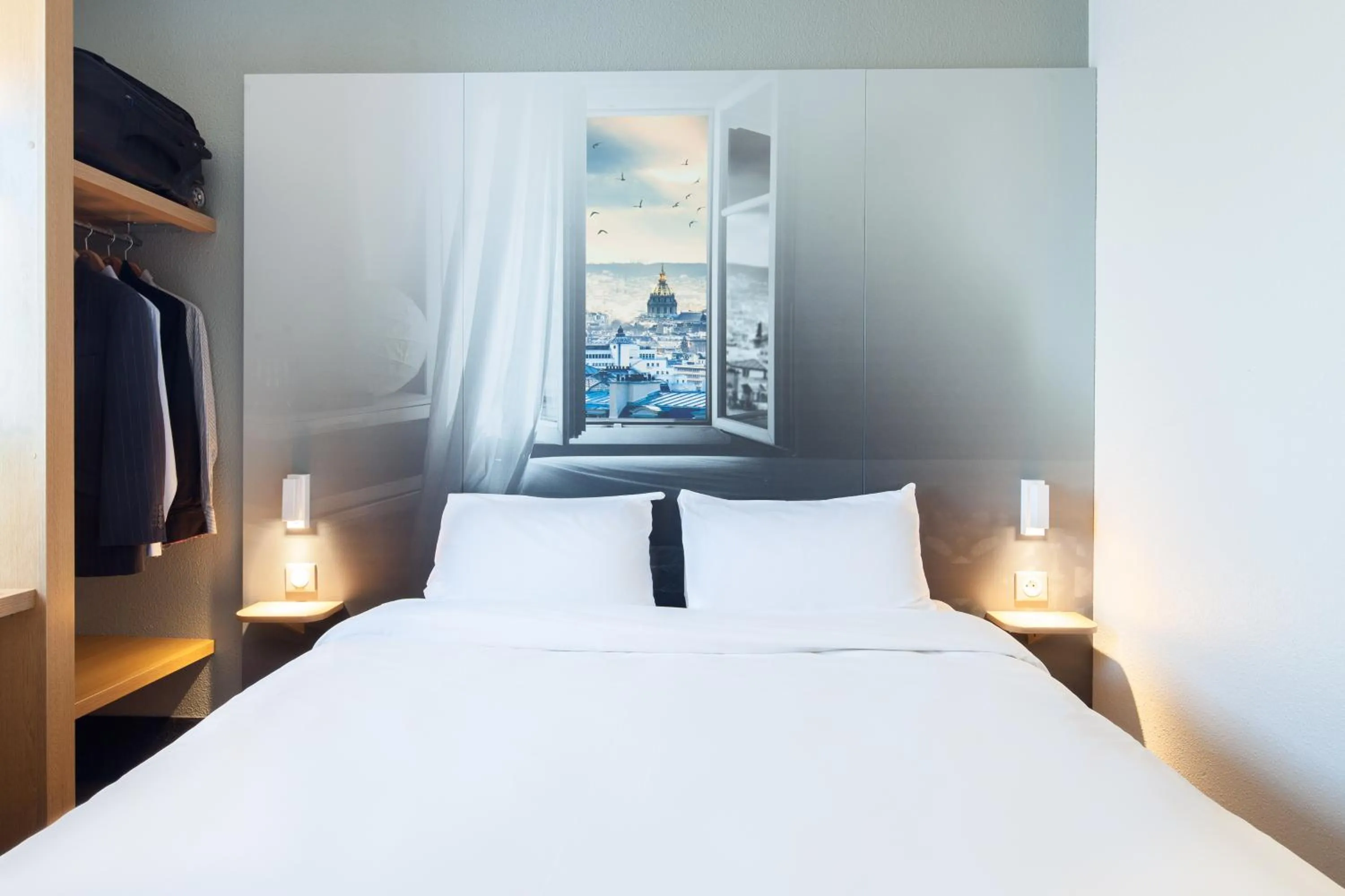 Bedroom, Bed in B&B HOTEL Maurepas