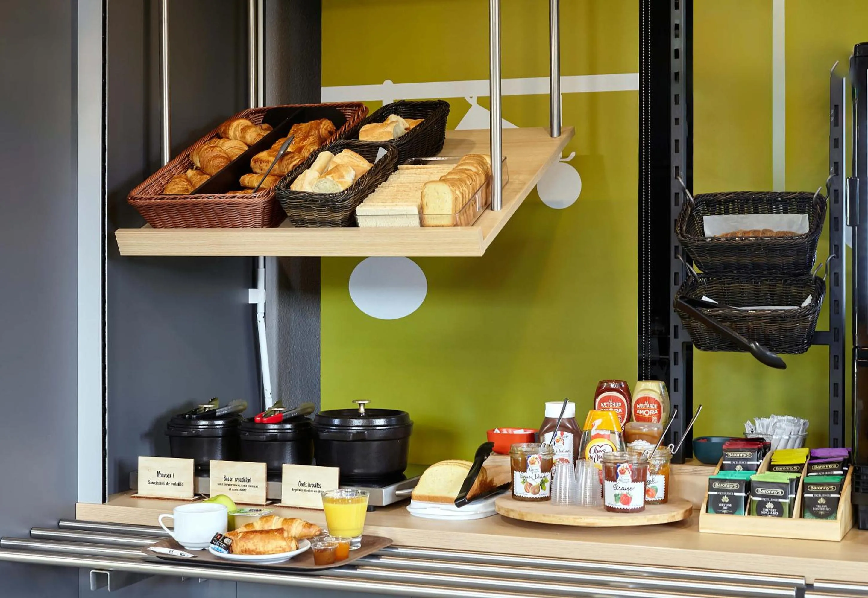 Buffet breakfast in B&B HOTEL Maurepas