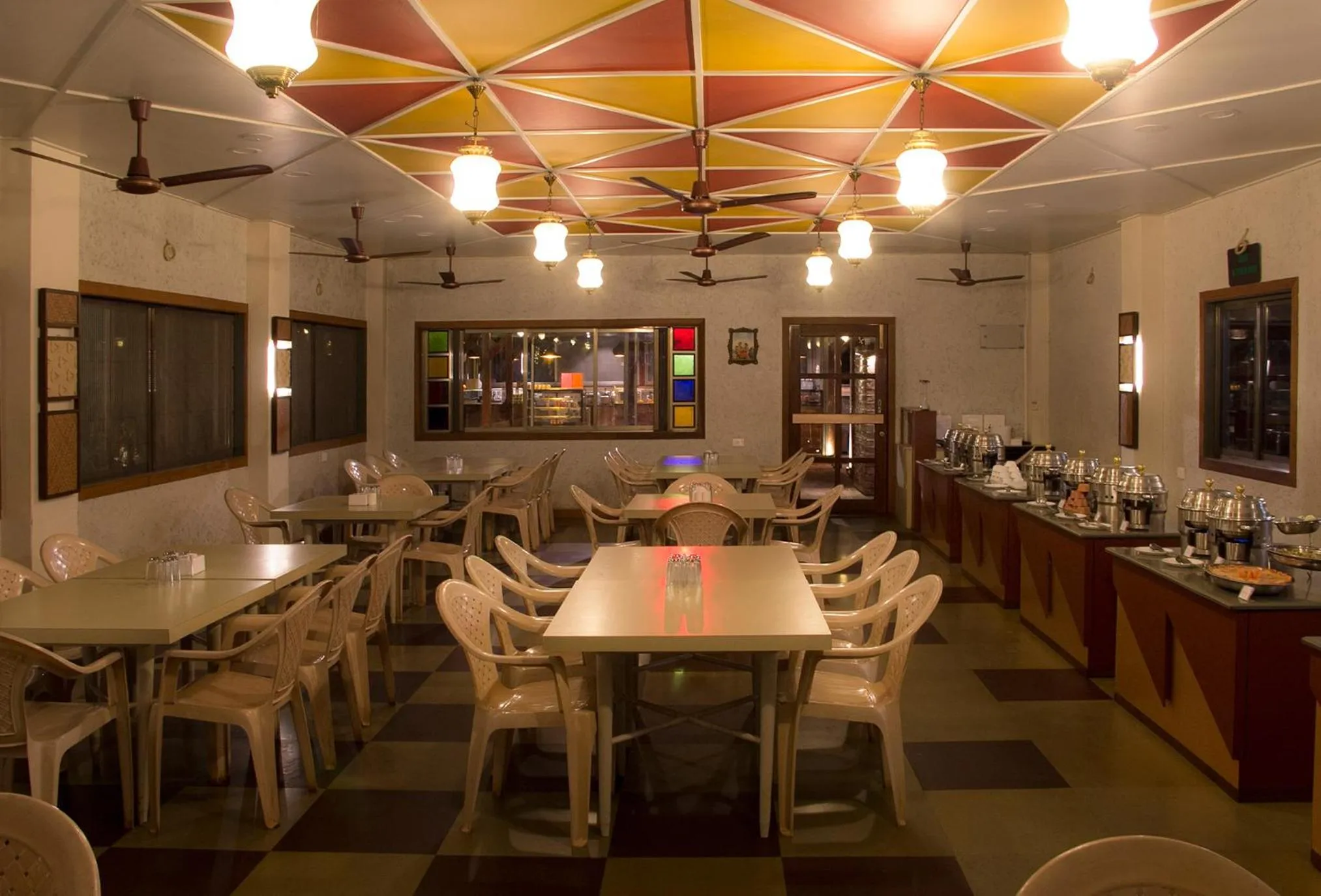 Restaurant/places to eat in Hotel Malas