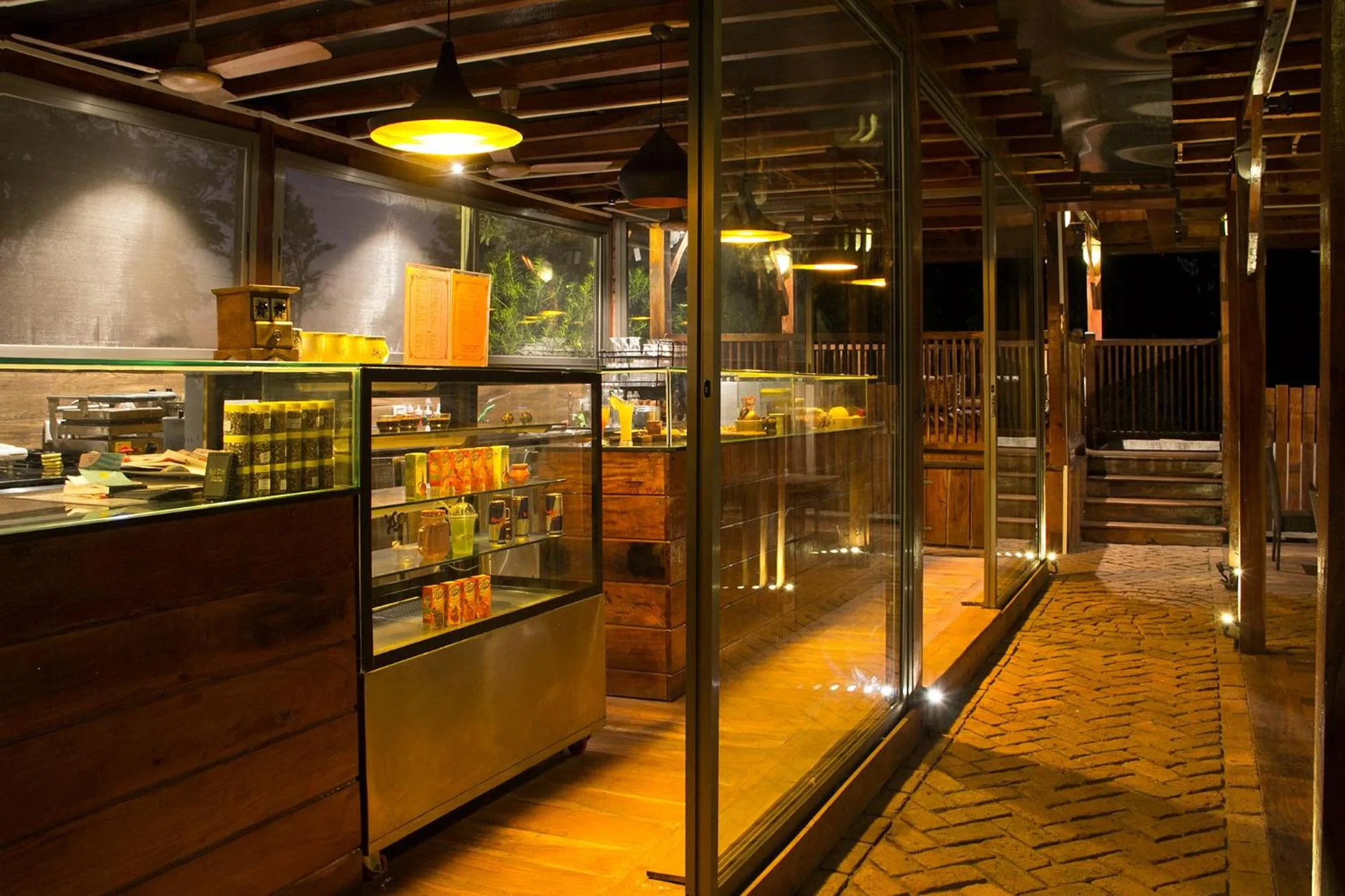 Restaurant/places to eat in Hotel Malas