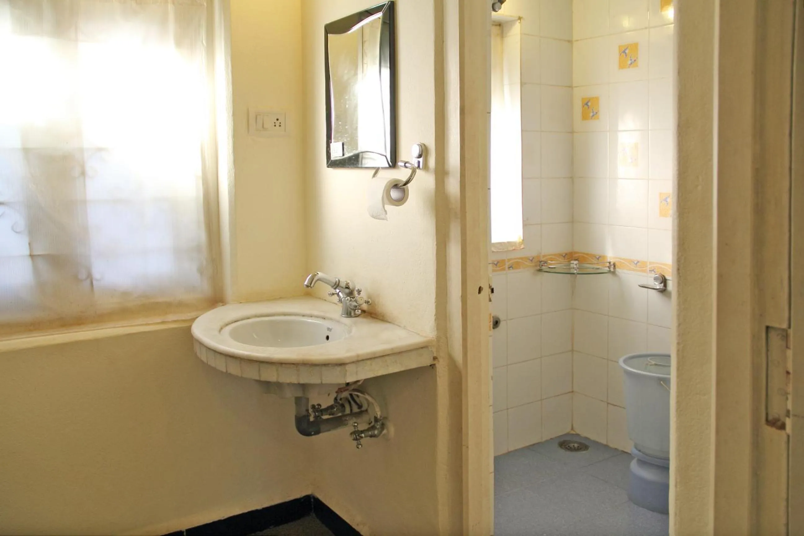 Bathroom in Hotel Malas