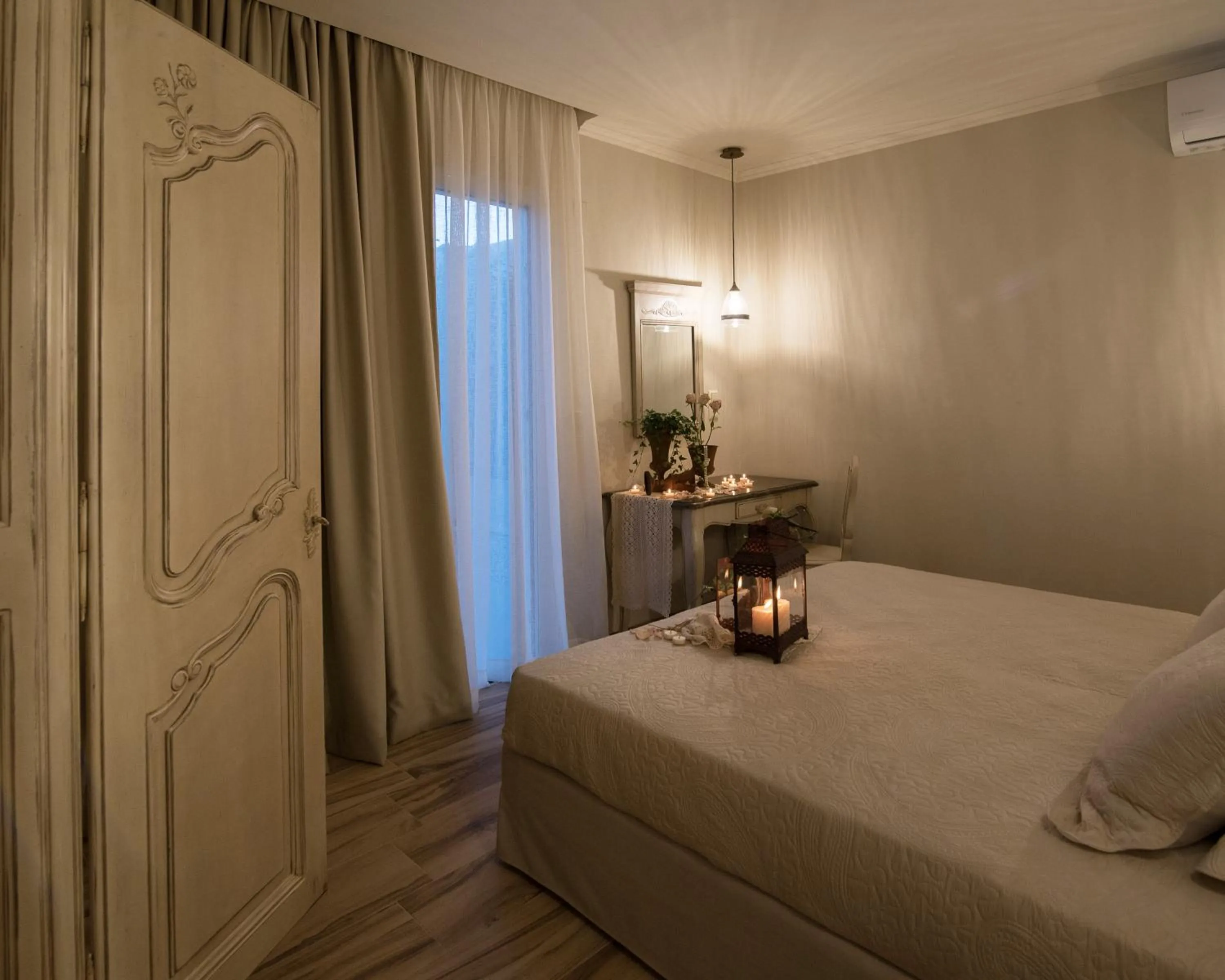 Bedroom, Bed in Stelios Gardens