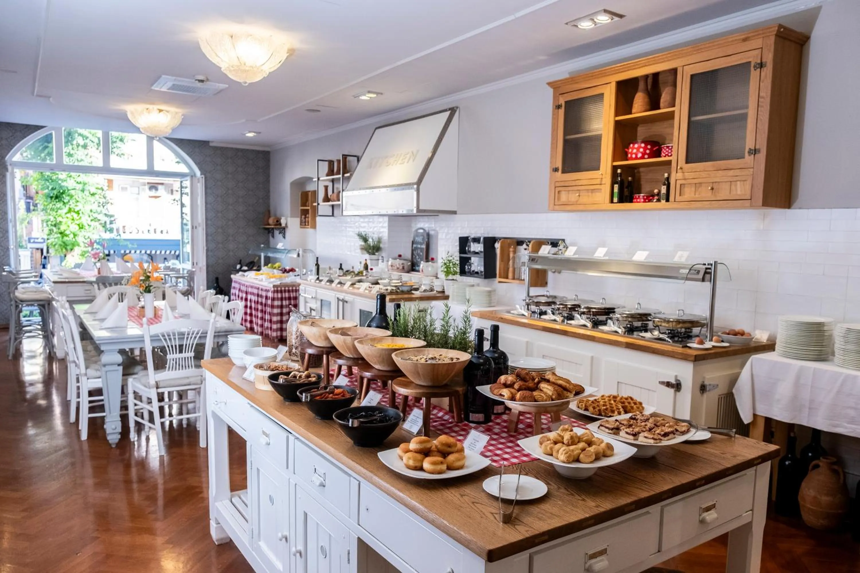 Restaurant/places to eat in Amadria Park Hotel Agava