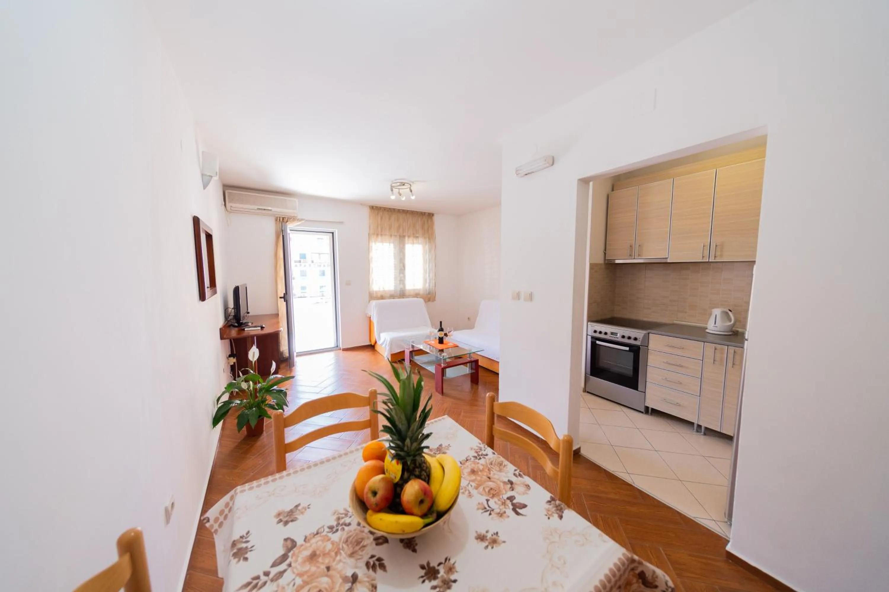 Dining area in SMS Apartments