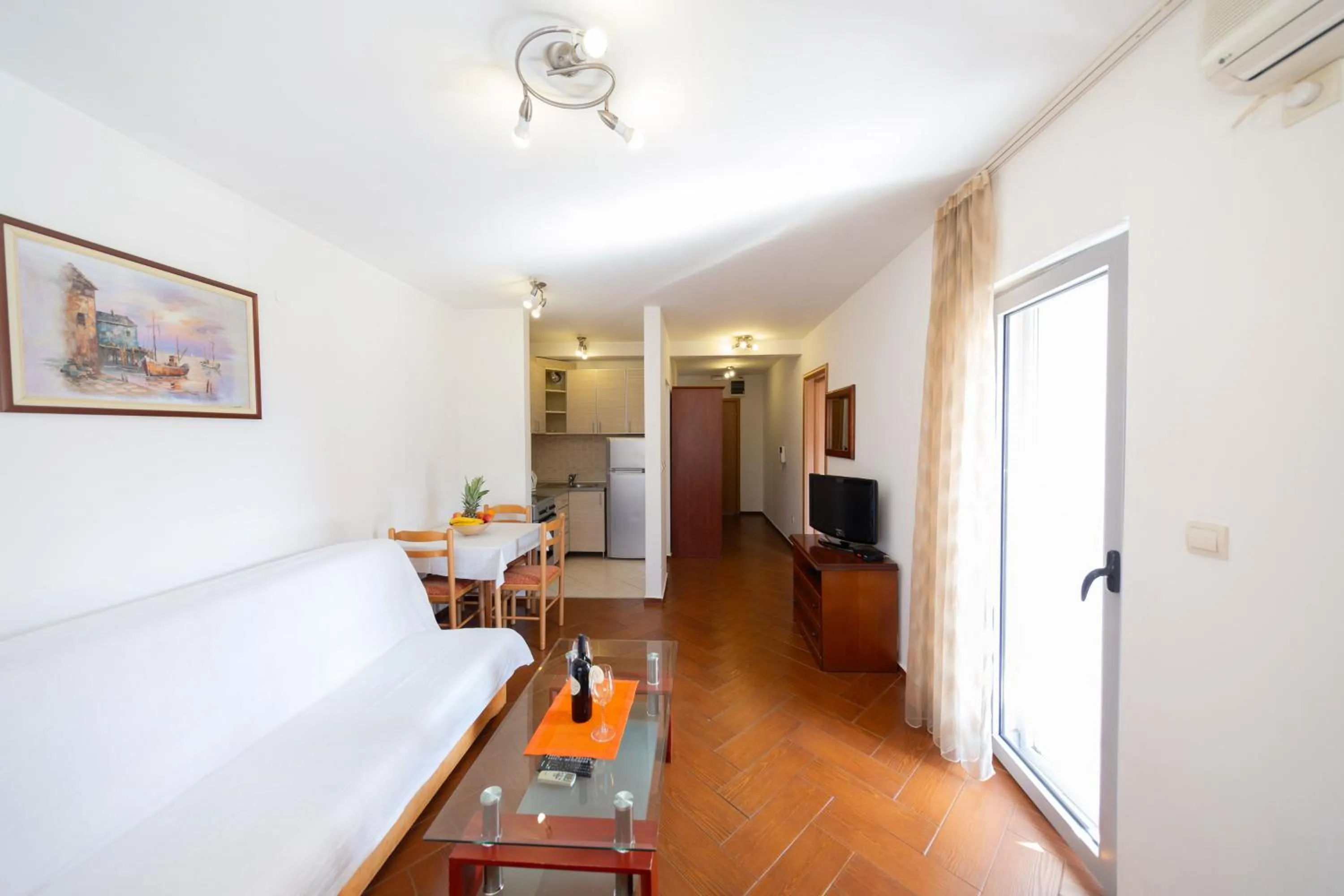 air conditioner, Bed in SMS Apartments