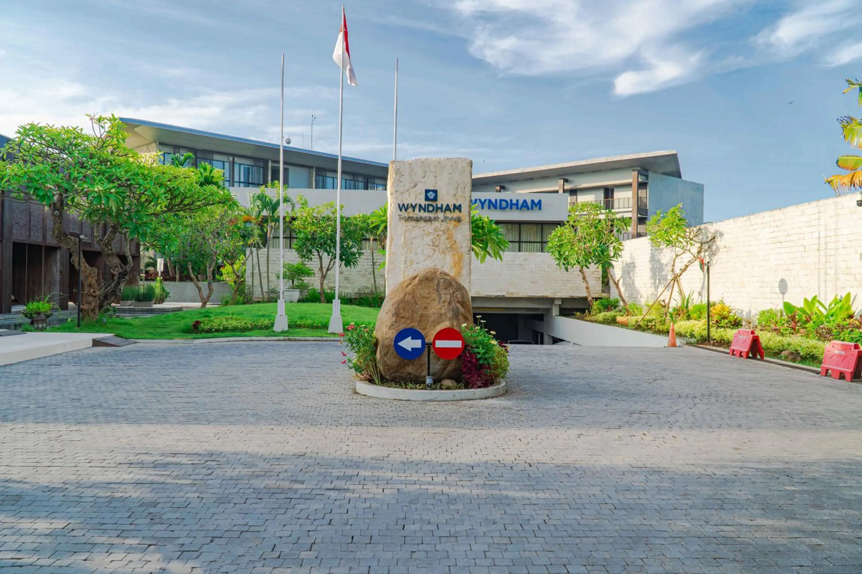 Facade/entrance in Wyndham Tamansari Jivva Resort Bali