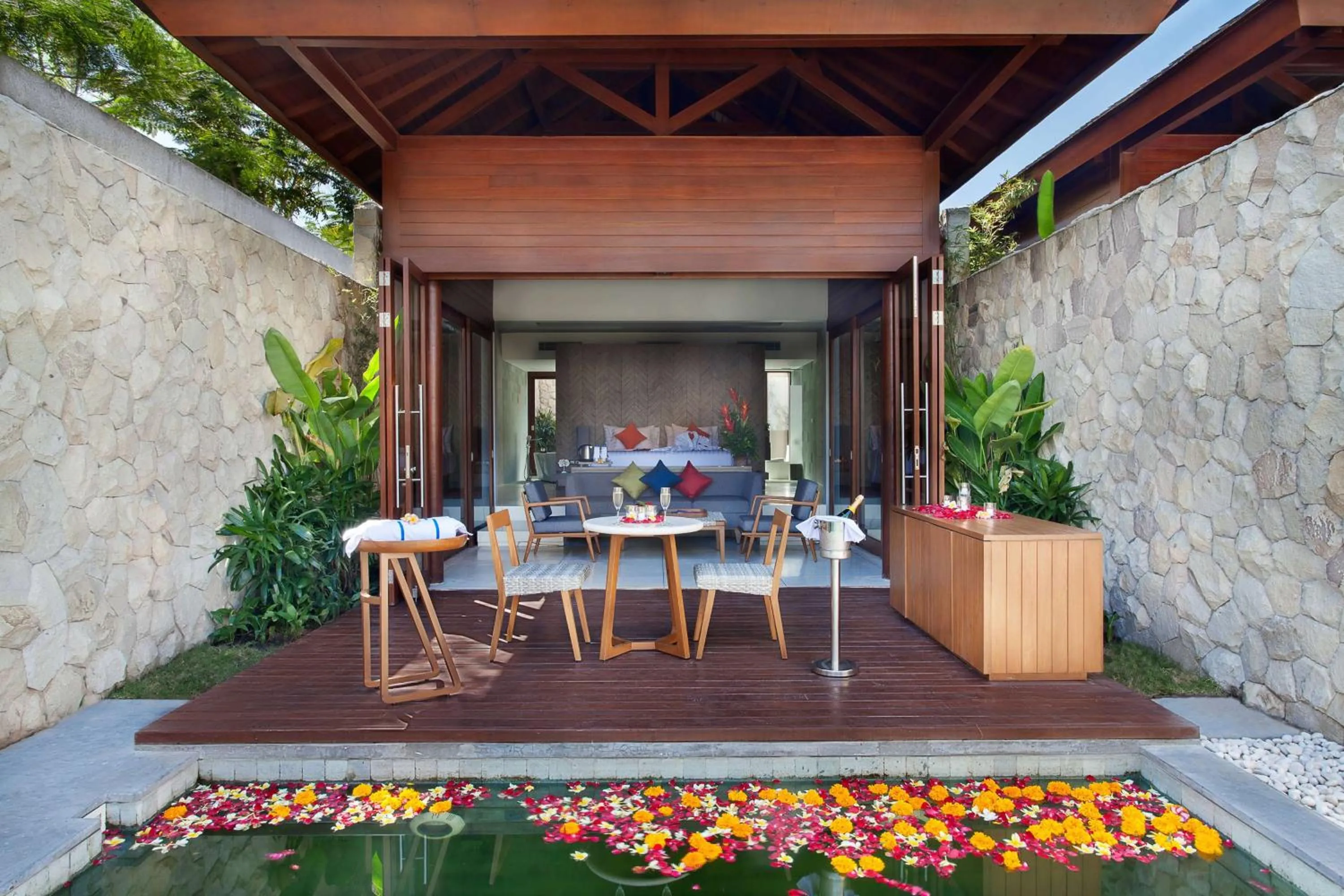 Photo of the whole room in Wyndham Tamansari Jivva Resort Bali